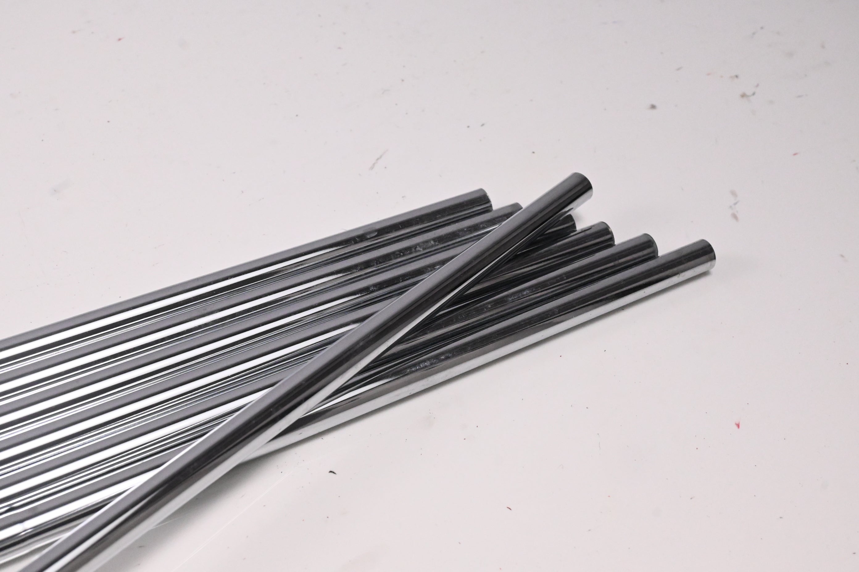 Dynamic Gold SL S300 Shafts / Stiff Flex / Set of 7 / .355" Tip