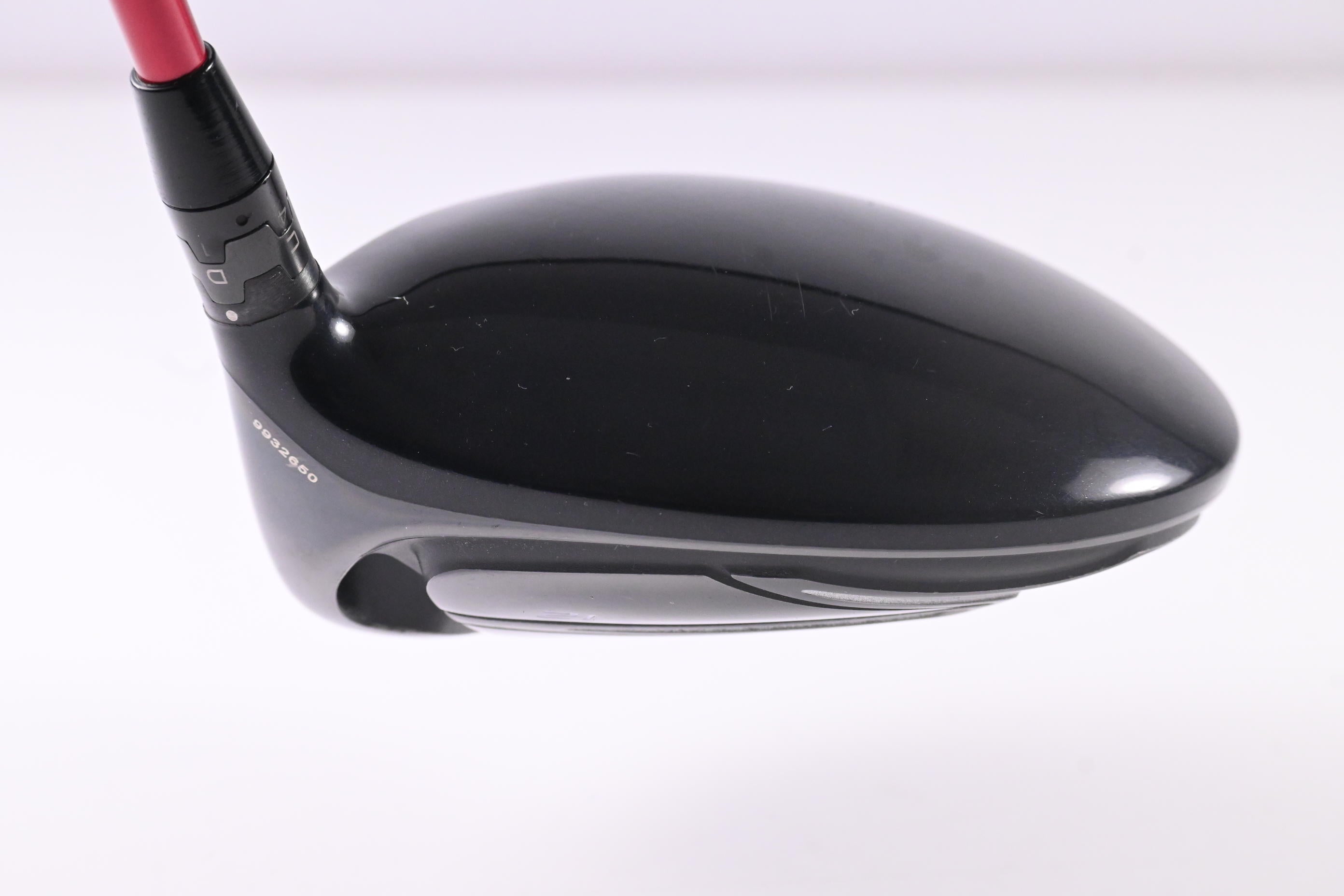 Titleist 915 D2 Driver / 12 Degree / Stiff Flex Graphite Design Tour AD 50 Shaft