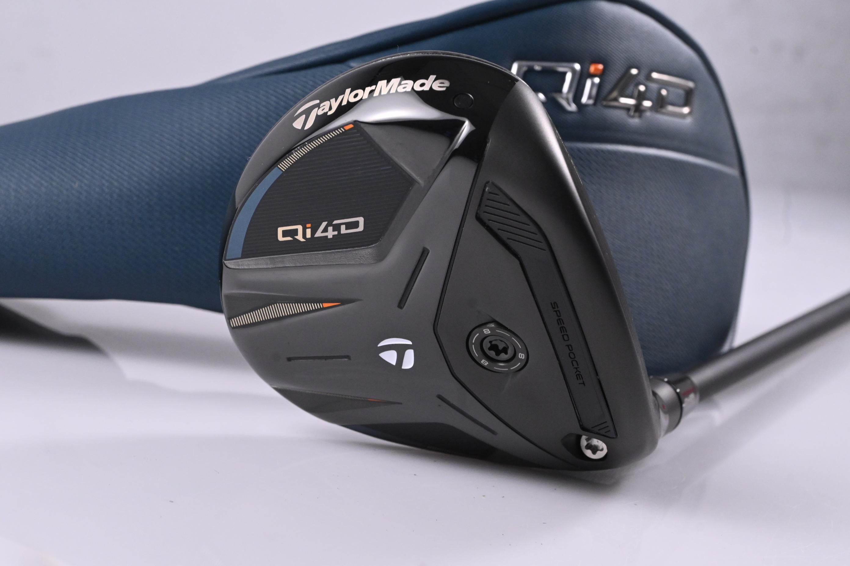 Taylormade Qi4D #7 Wood / 21 Degree / Regular Flex Reax 55 Shaft
