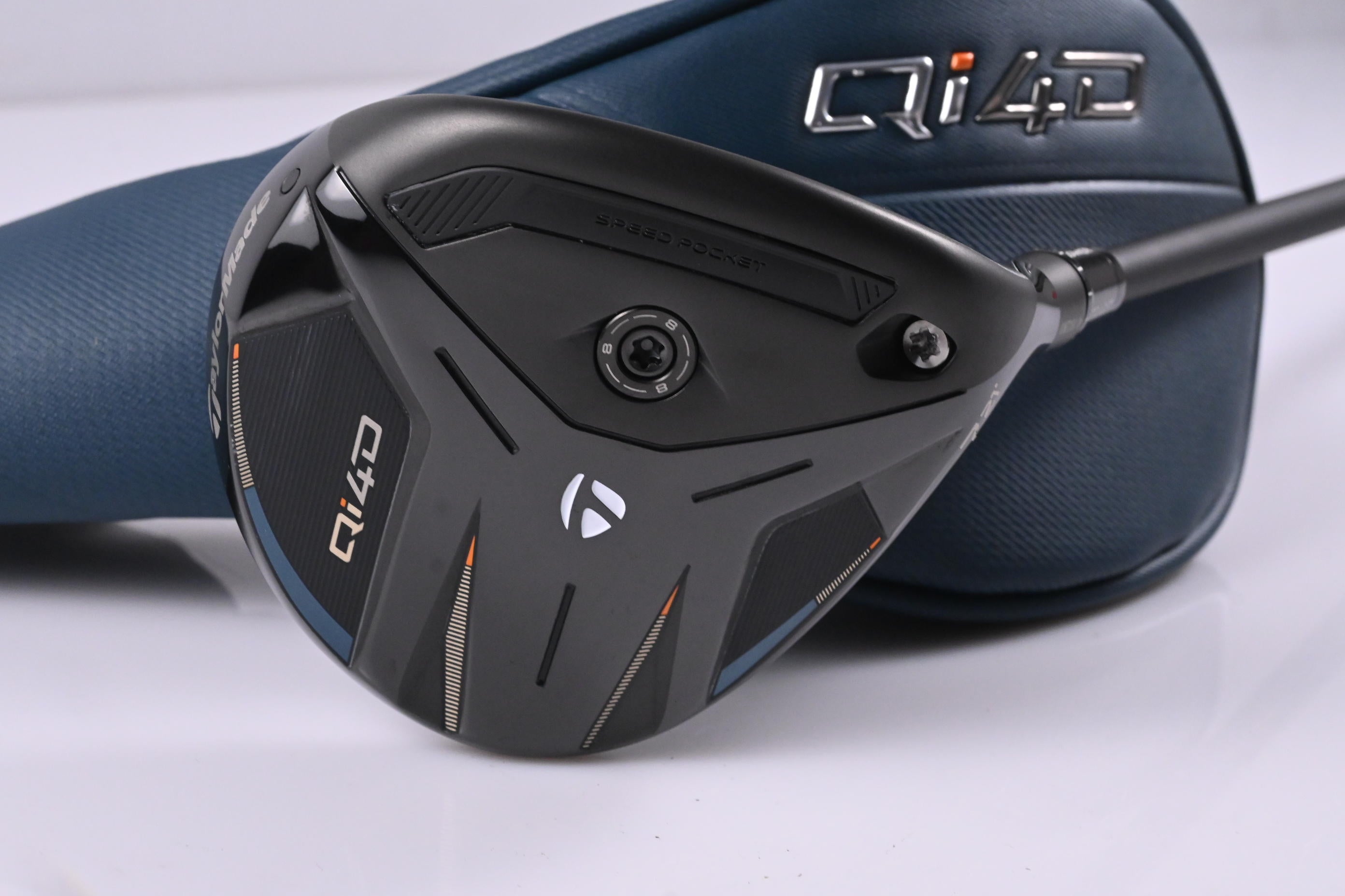 Taylormade Qi4D #7 Wood / 21 Degree / Regular Flex Reax 55 Shaft