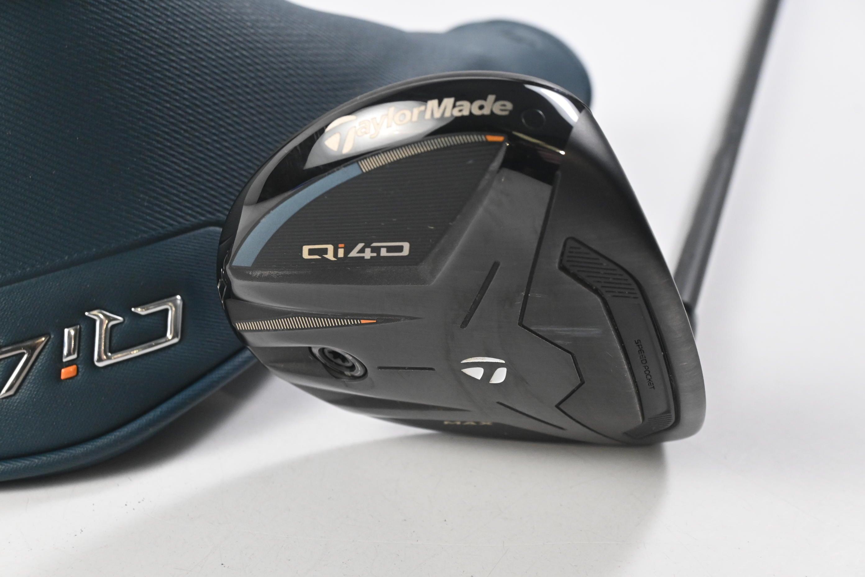 Taylormade Qi4D Max #7 Wood / 21 Degree / Stiff Flex REAX By KBS White 65 Shaft