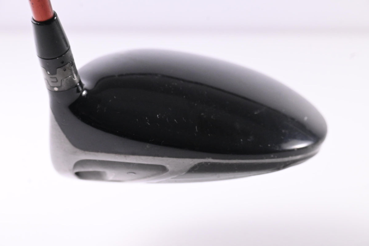 Titleist 910 D2 Driver / 12 Degree / Regular Flex Diamana 'ilima 61 Shaft