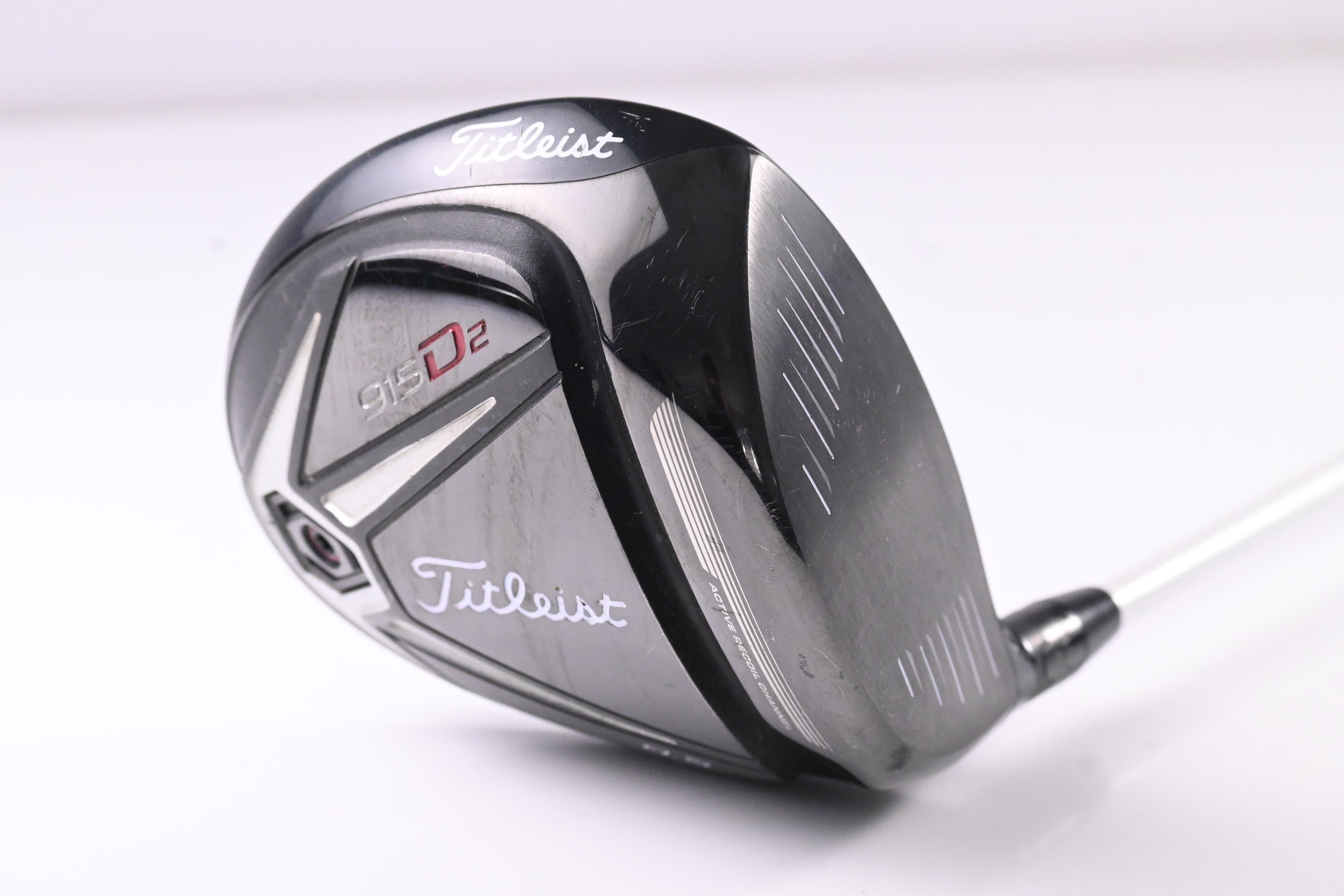 Titleist 915 D2 Driver / 9.5 Degree / X-Flex Aldila Rogue Silver 60 Shaft