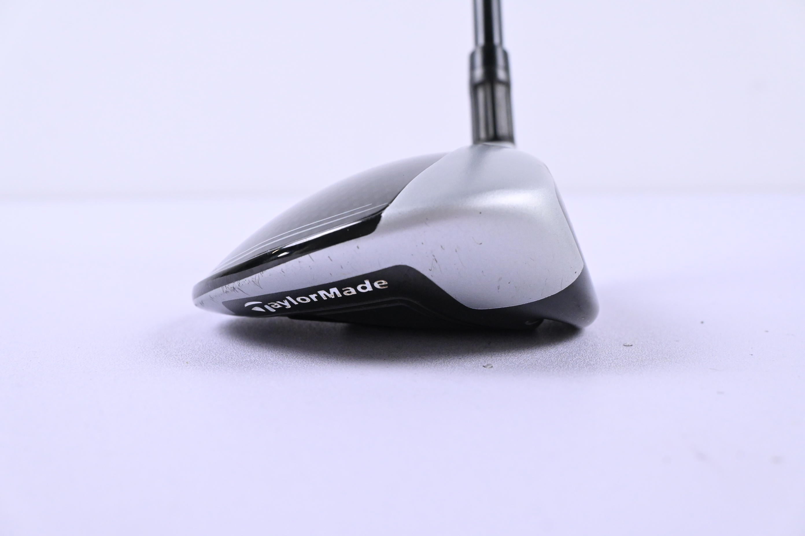 Taylormade M4 #5 Wood / 18 Degree / Regular Flex Fujikura Atmos Red 5 Shaft