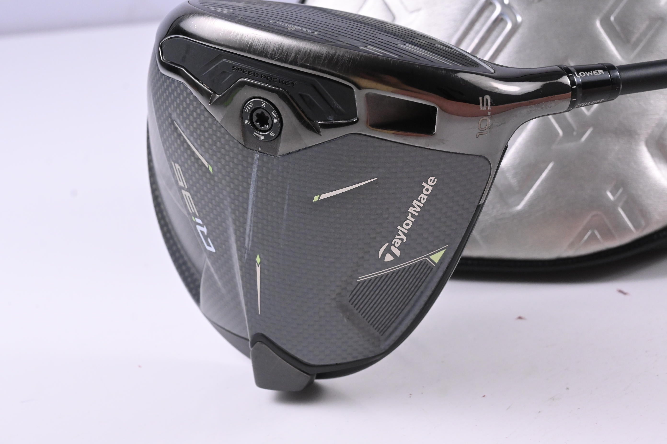Taylormade Qi35 Driver / 10.5 Degree / Regular Flex Fujikura Ventus Blue 5 Shaft