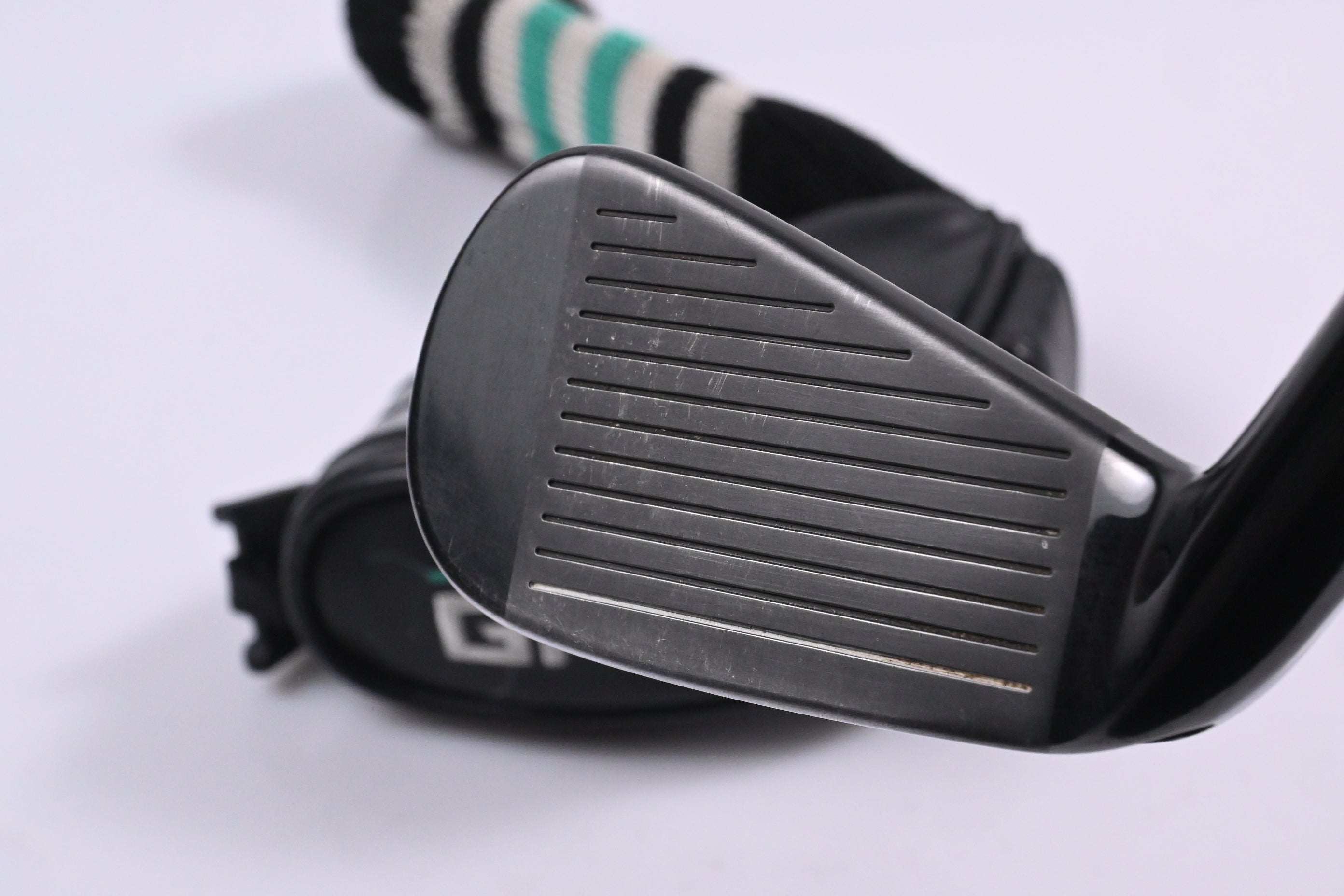 Taylormade GAPR Lo #2 Hybrid / 17 Degree / Stiff Flex KBS Hybrid 80 Shaft