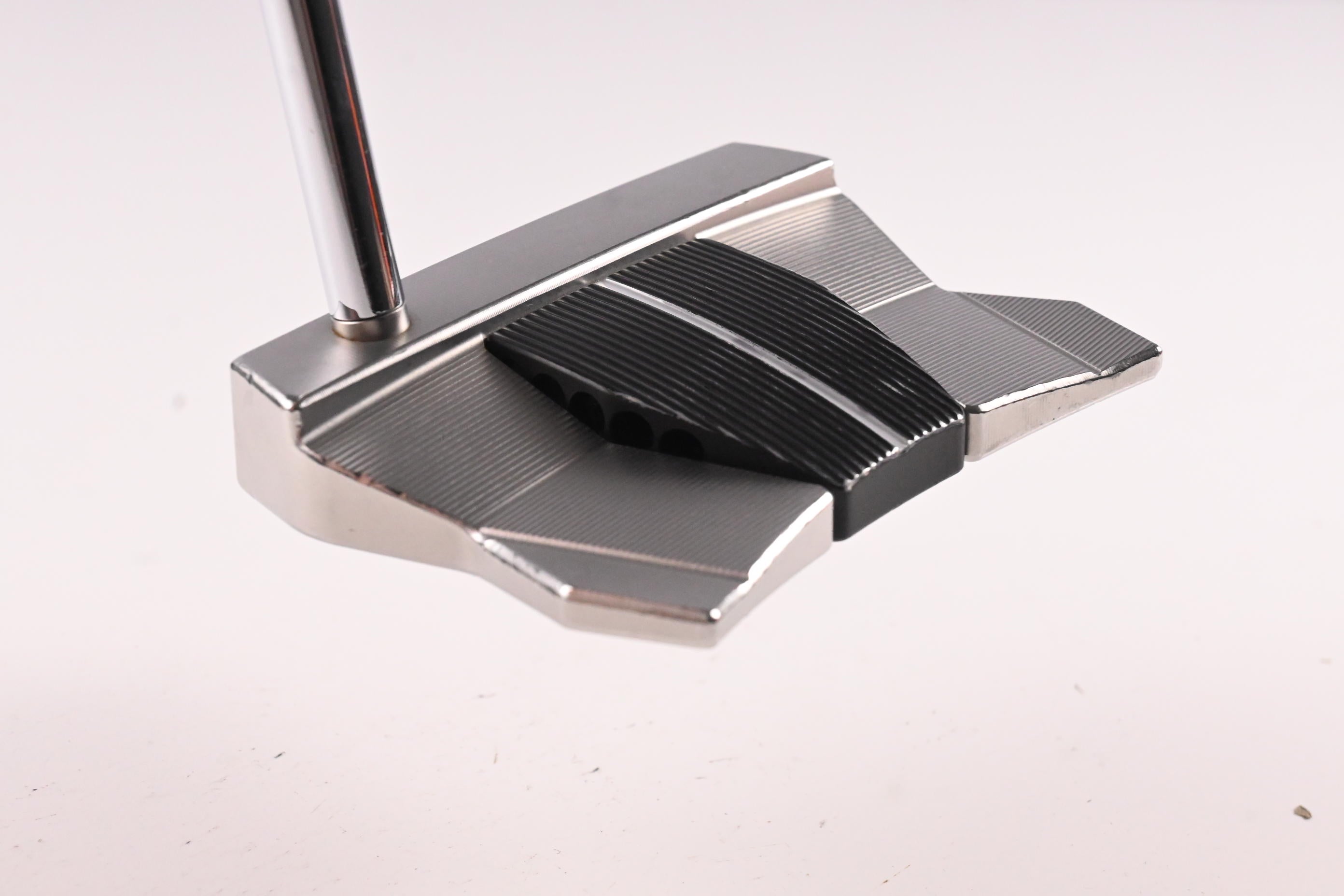 Scotty Cameron 2024 Phantom 11 Putter / 34 Inch