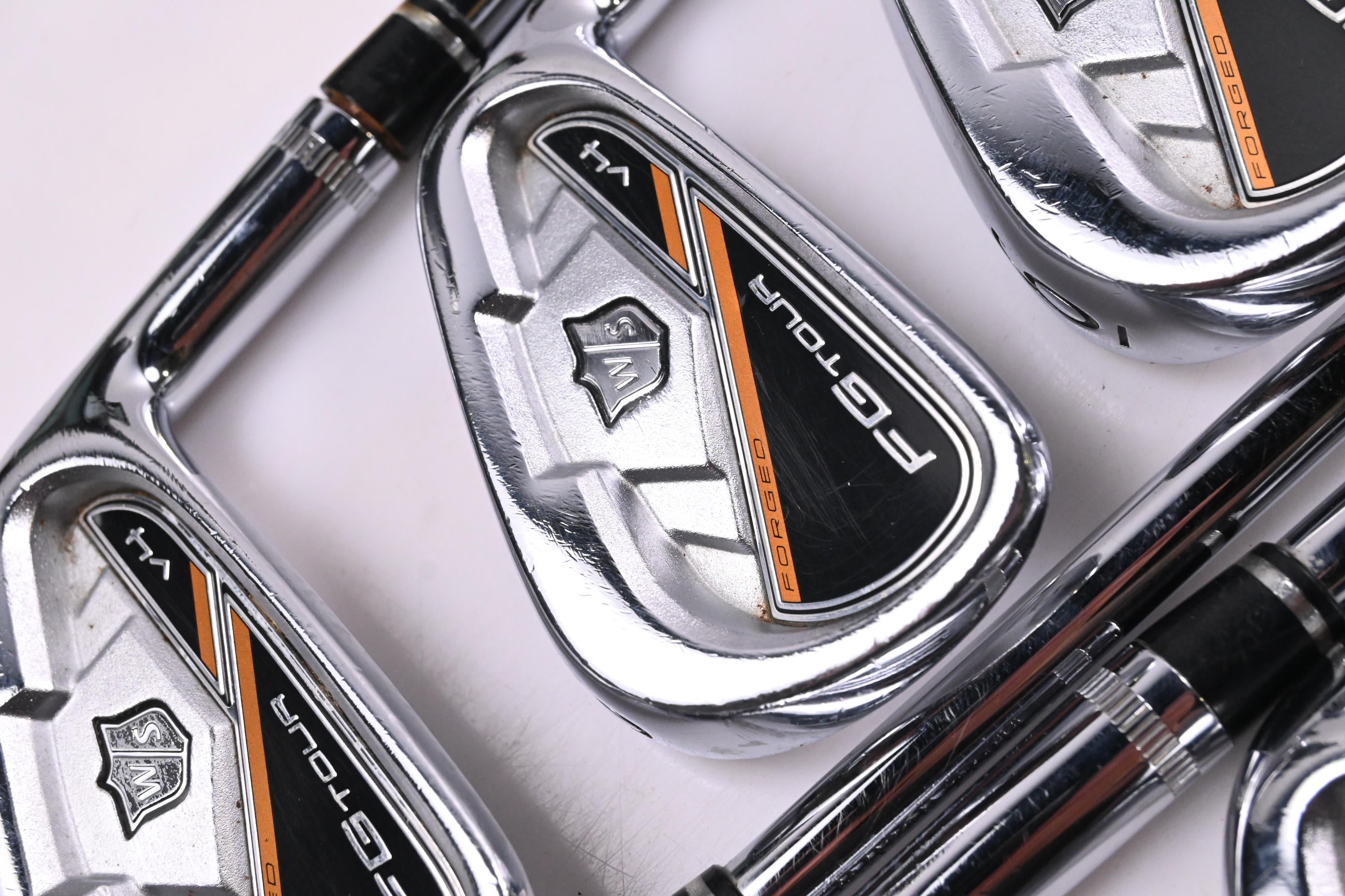 Wilson FG Tour V4 Irons / 4-PW / Stiff Flex Dynamic Gold Pro S300 Shafts