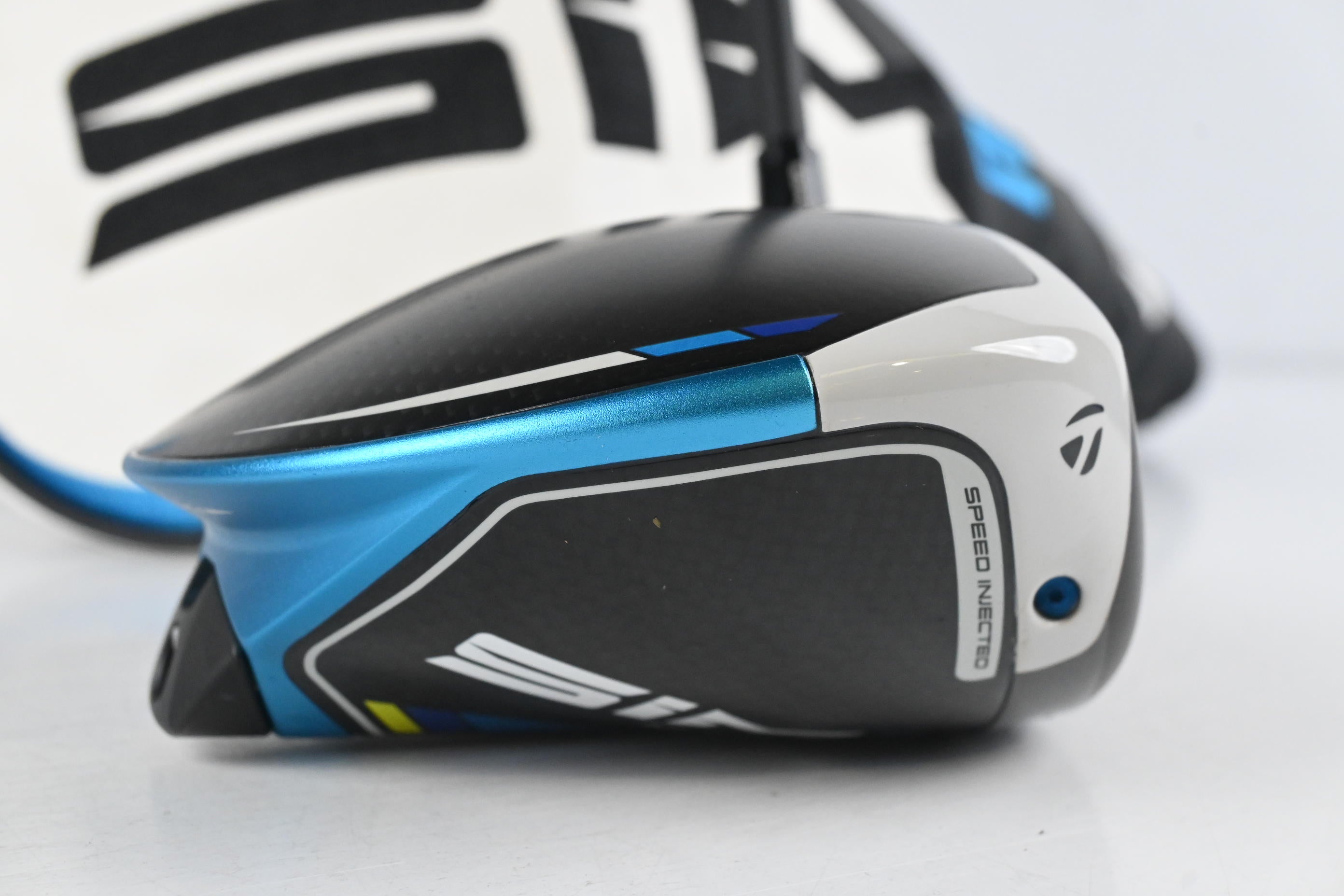 Taylormade SIM2 Max Driver / 10.5 Degree / Stiff Flex REAX Blue 60 Shaft