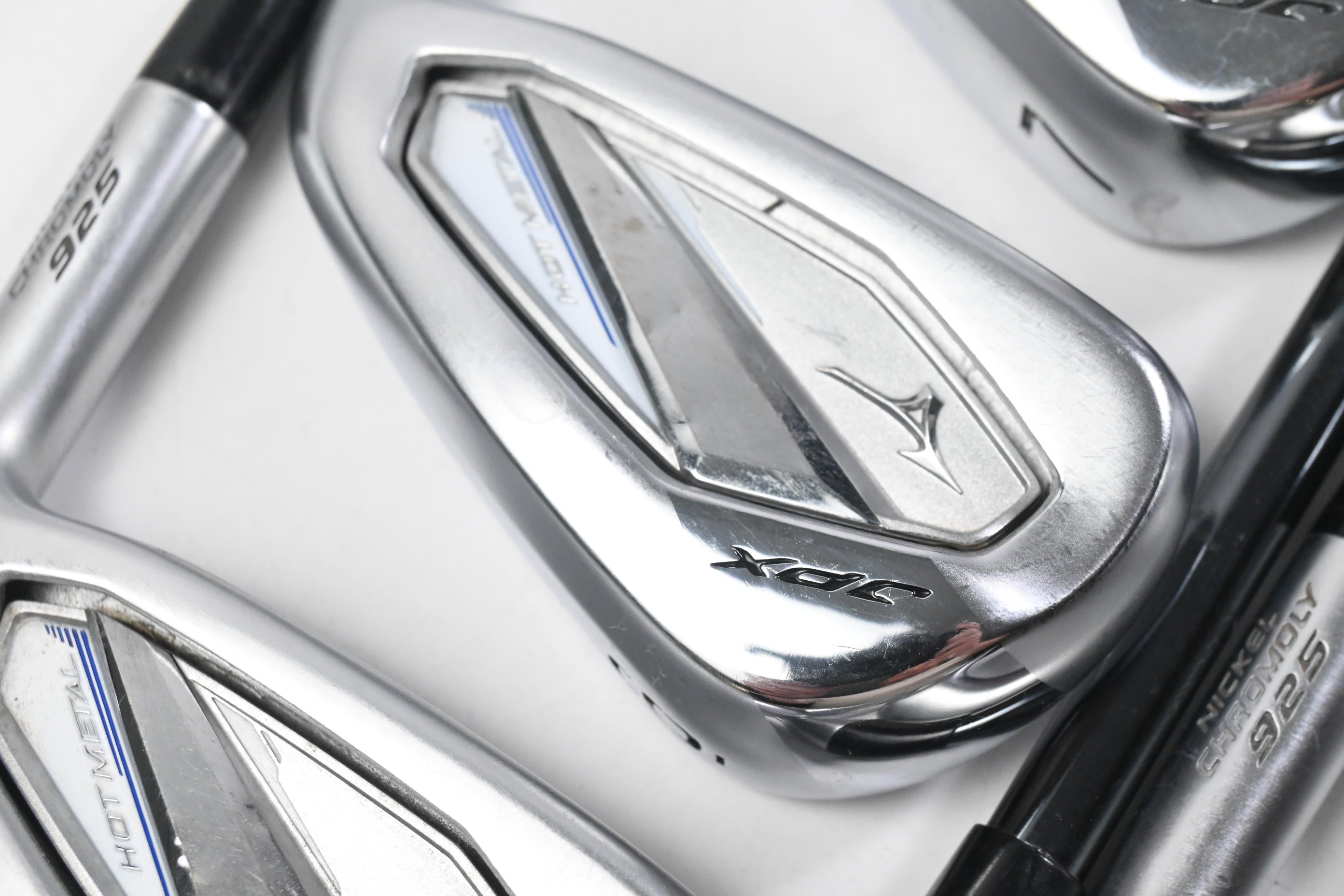 Mizuno JPX 925 Hot Metal Irons / 5-PW+GW / Regular Flex UST Recoil Dart ESX 60