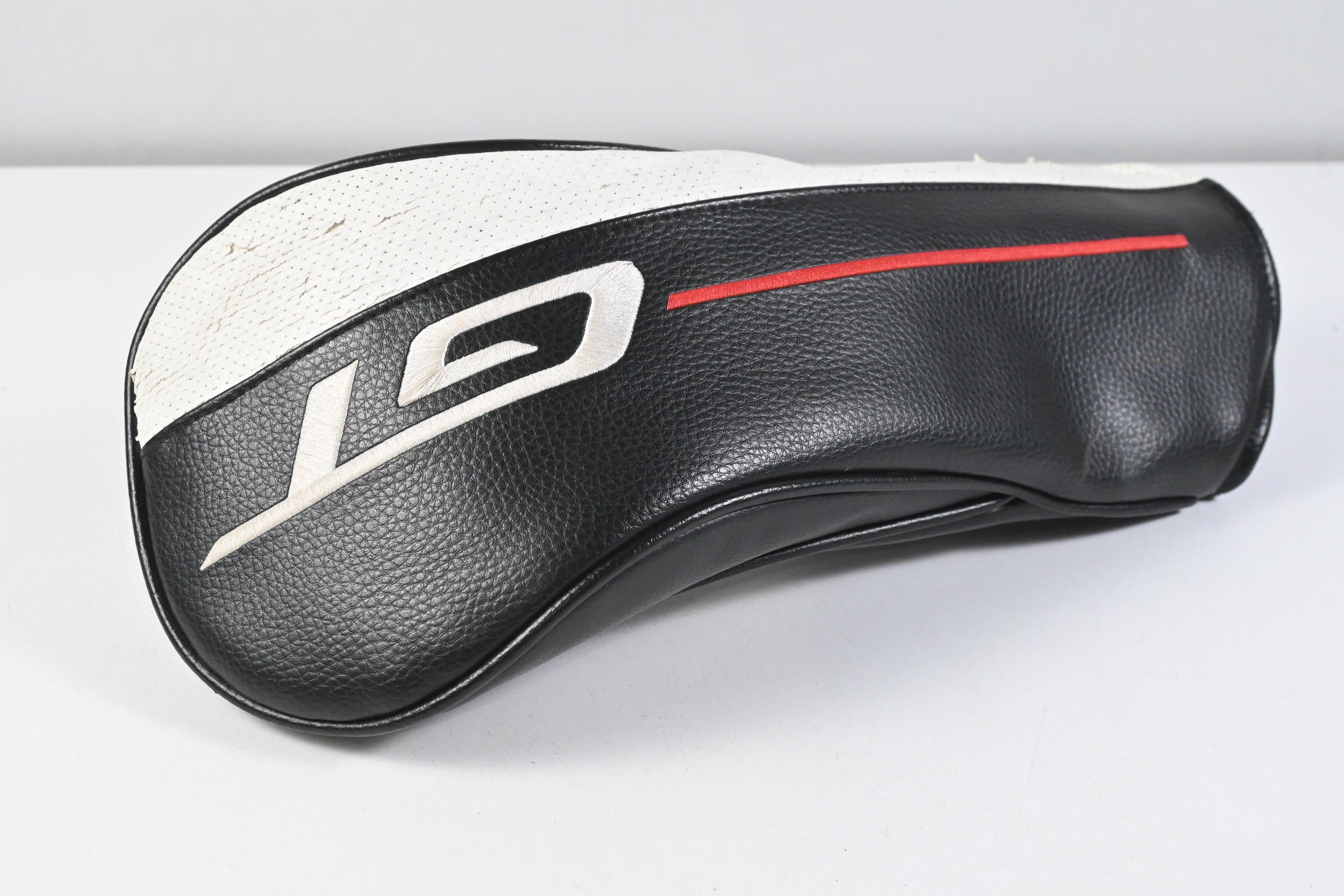 Titleist GT2 Driver / 10 Degree / Stiff Flex Tensei 1K Blue 55 Shaft