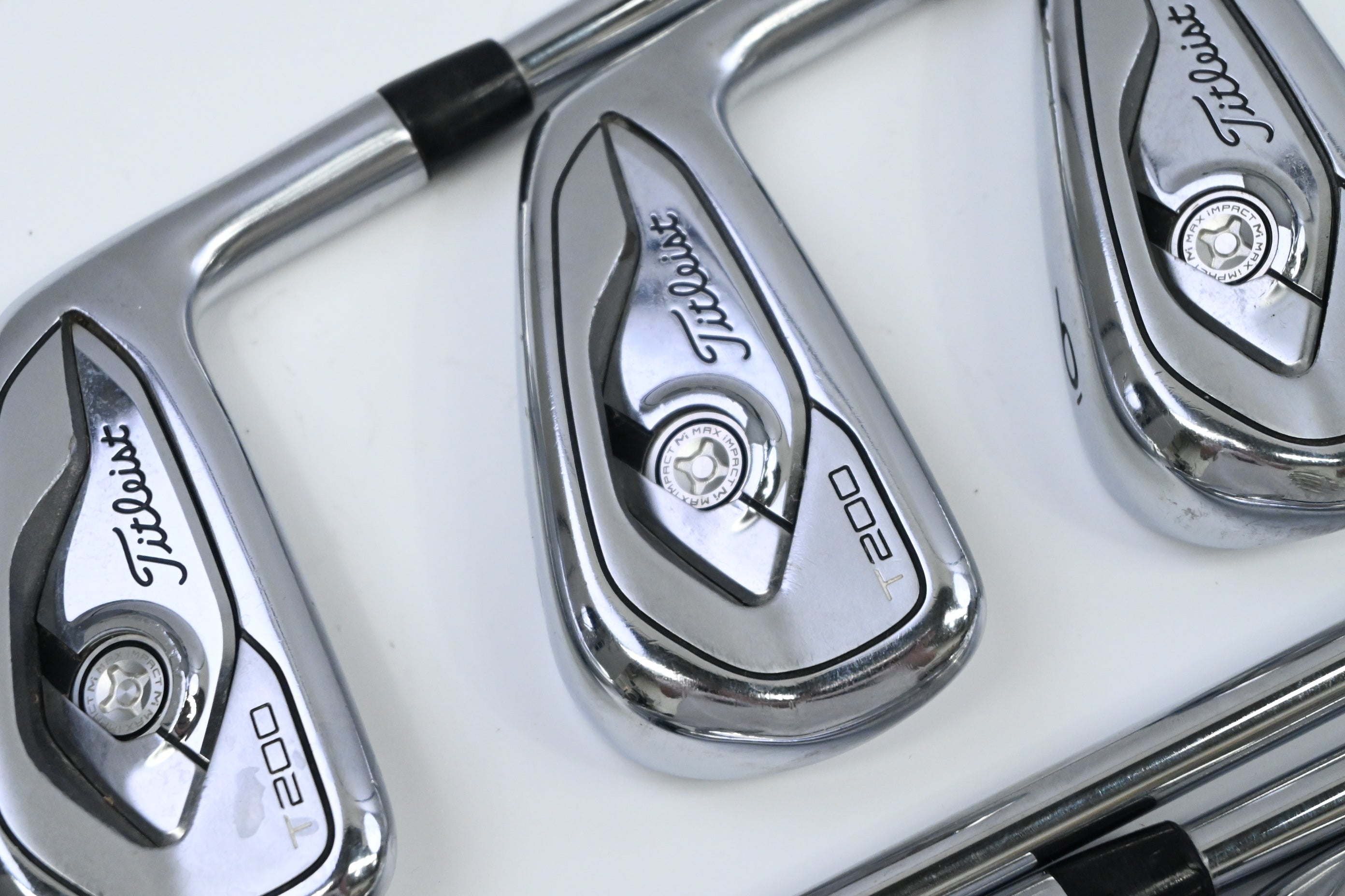 Titleist T200 2019 Irons / 4-PW / Stiff Flex AMT White S300 Shafts