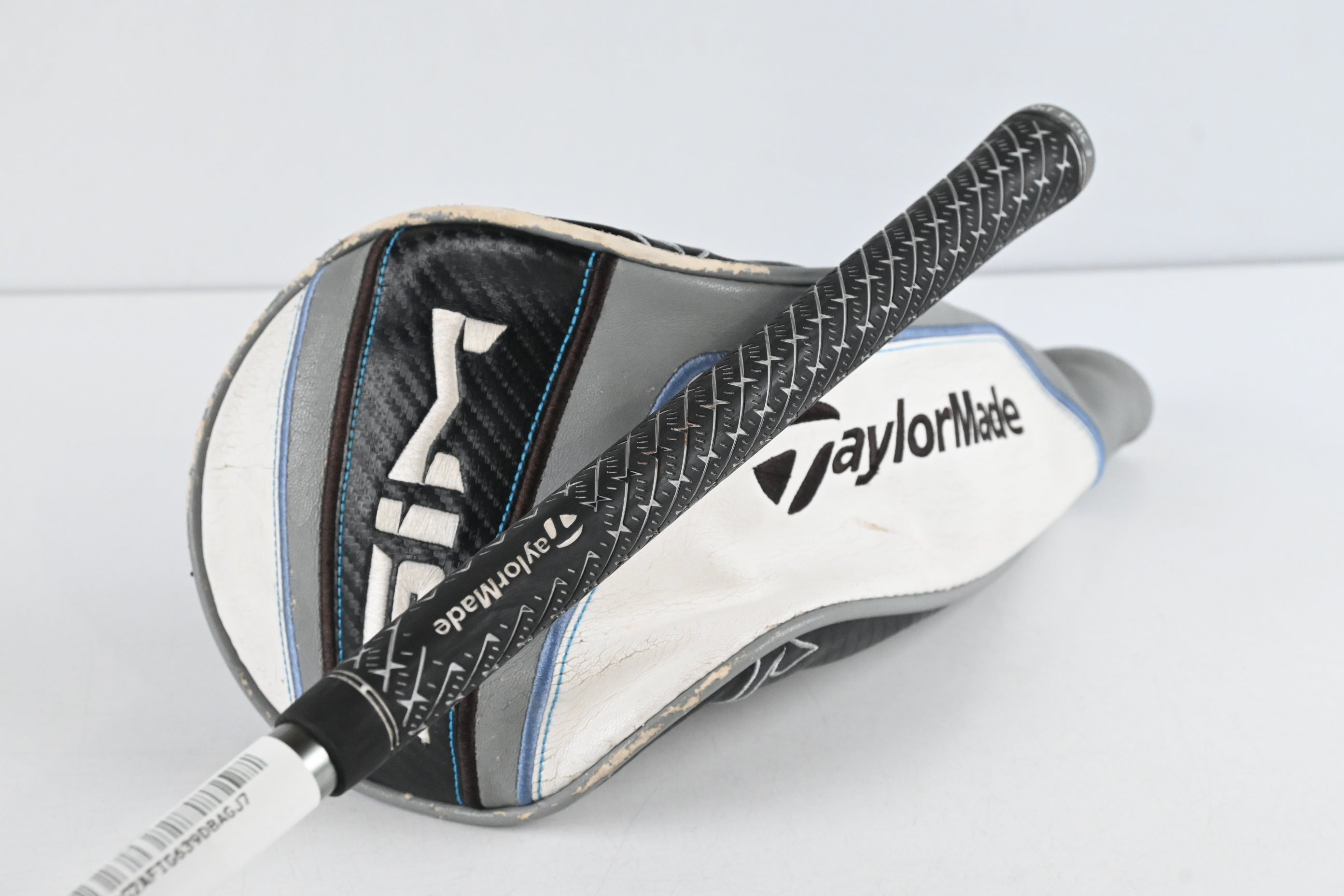 Taylormade SIM Max Driver / 9 Degree / Regular Flex UST Mamiya Helium 5 Shaft