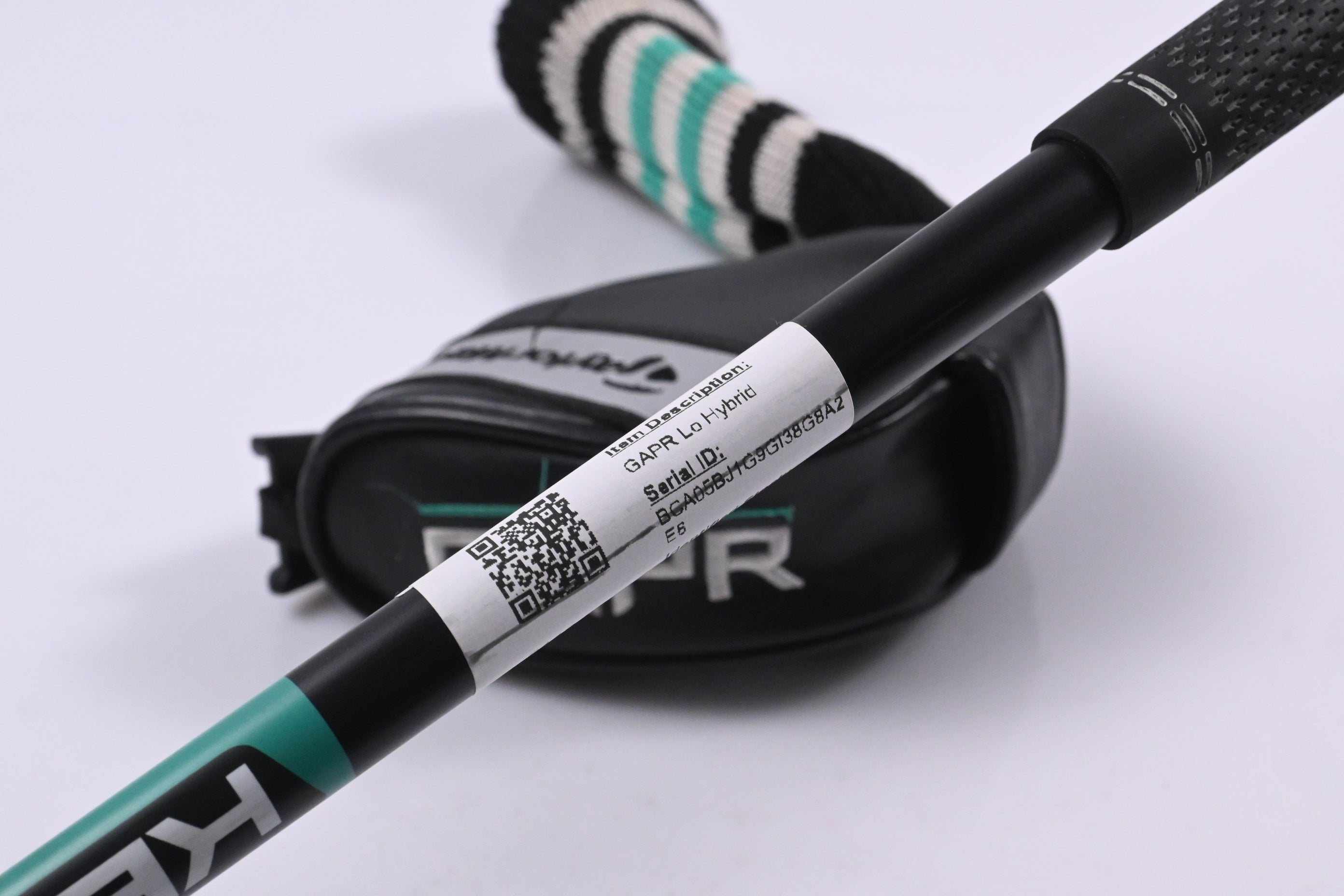 Taylormade GAPR Lo #2 Hybrid / 17 Degree / Stiff Flex KBS Hybrid 80 Shaft