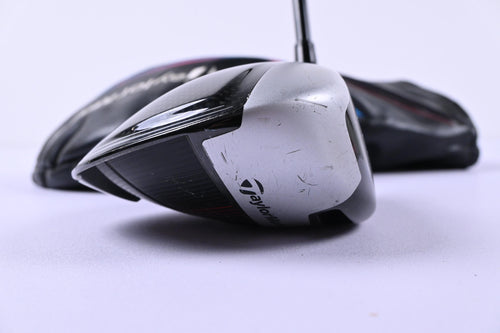 Taylormade M4 Driver / 10.5 Degree / Regular Flex Fujikura Atmos Red 5 Shaft