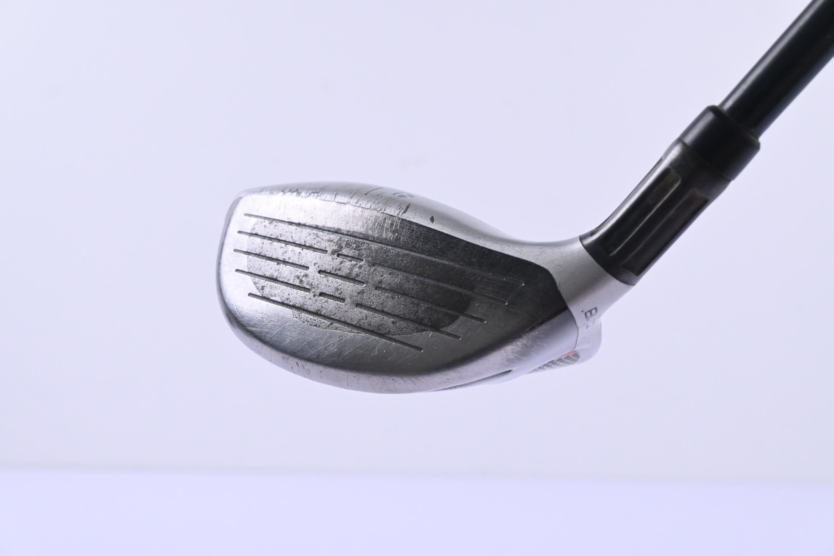 Taylormade M6 #5 Wood / 18 Degree / Regular Flex Fujikura Atmos Red 5 Shaft