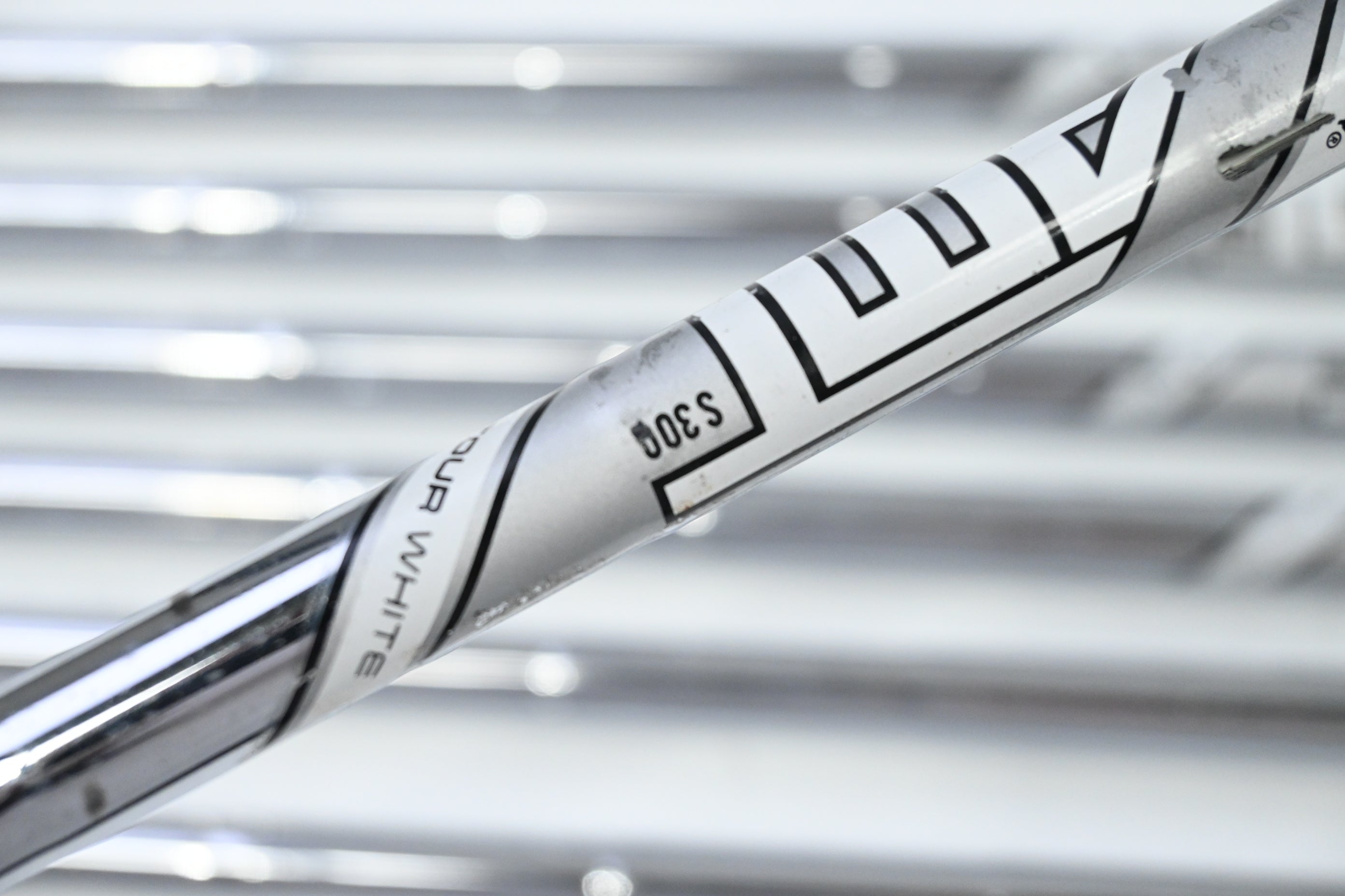 Titleist T200 2019 Irons / 4-PW / Stiff Flex AMT White S300 Shafts