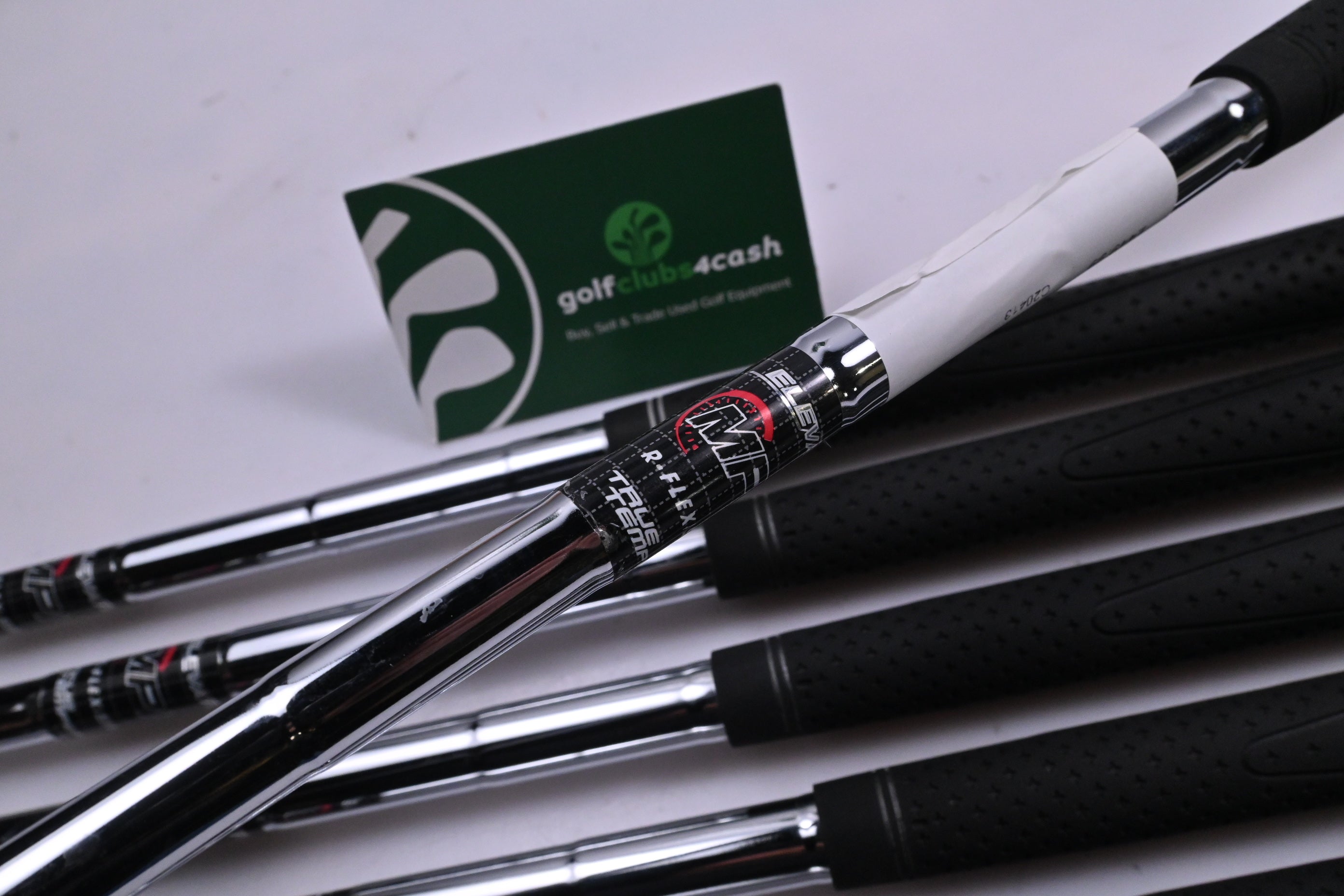 Callaway Rogue ST Max Irons / 5-PW+SW / Regular Flex Elevate MPH 85 Shafts