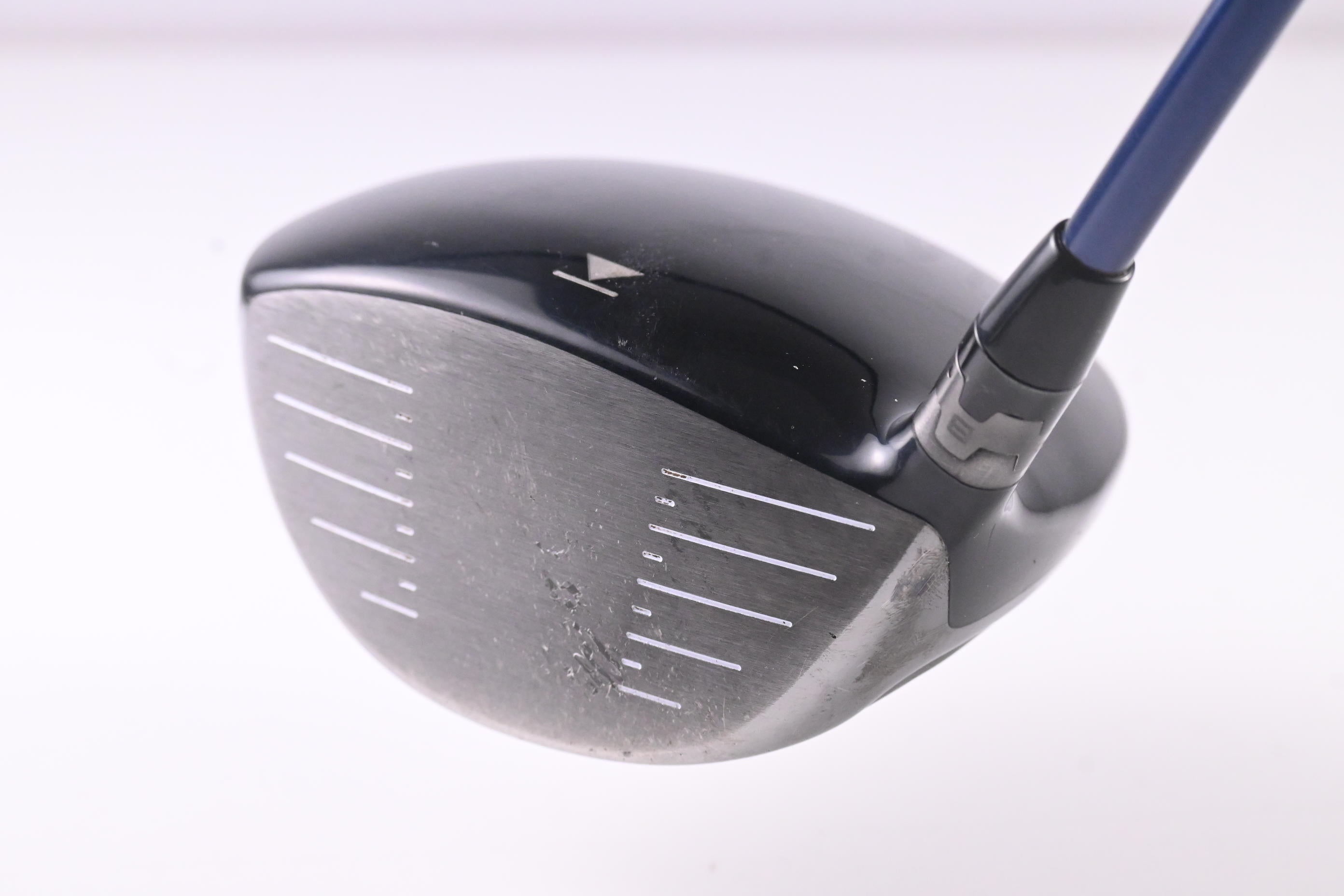 Titleist 910 D2 Driver / 9.5 Degree / Regular Flex Diamana Kai'li Blue 65 Shaft