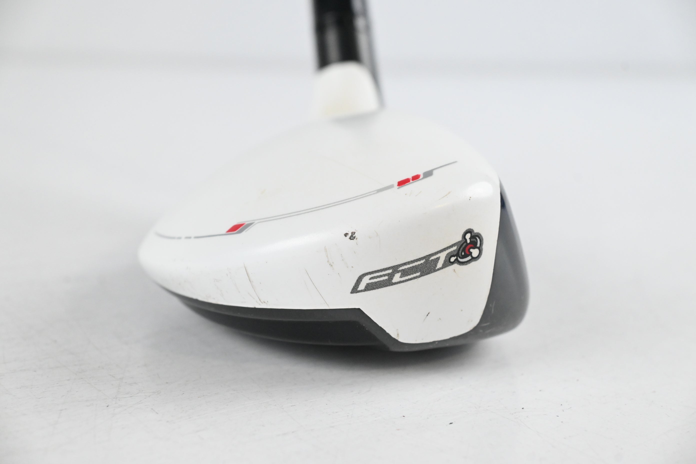Taylormade Rescue 11 #4 Hybrid / 21 Degree / Stiff Flex Aldila RIP 65 Shaft