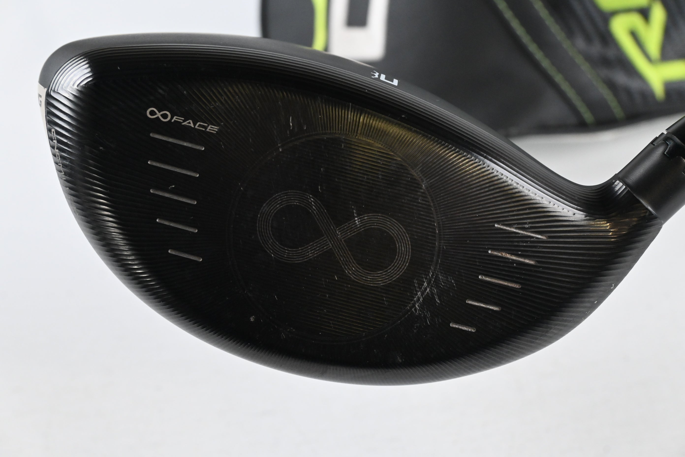 Cobra King Radspeed Driver / 10.5 Degree / Regular Flex Fujikura Pro XLR8 56