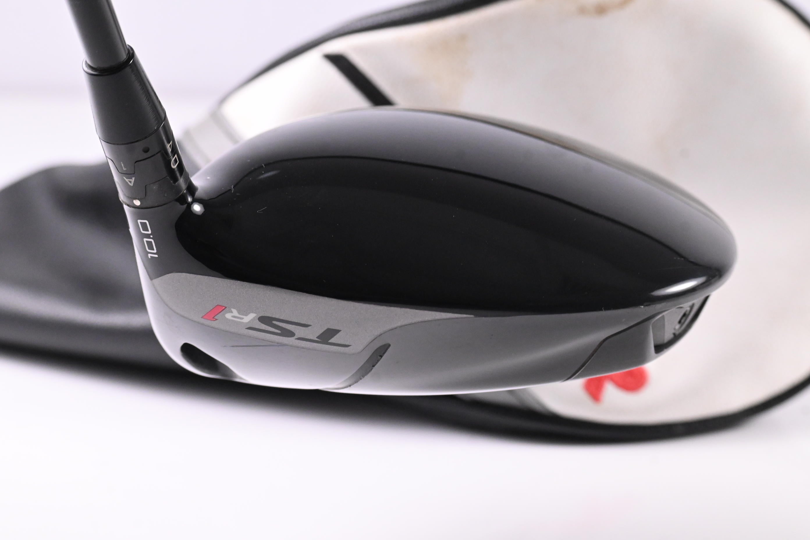 Titleist TSR1 Driver / 10 Degree / Regular Flex HZRDUS Smoke RDX Black 60 Shaft