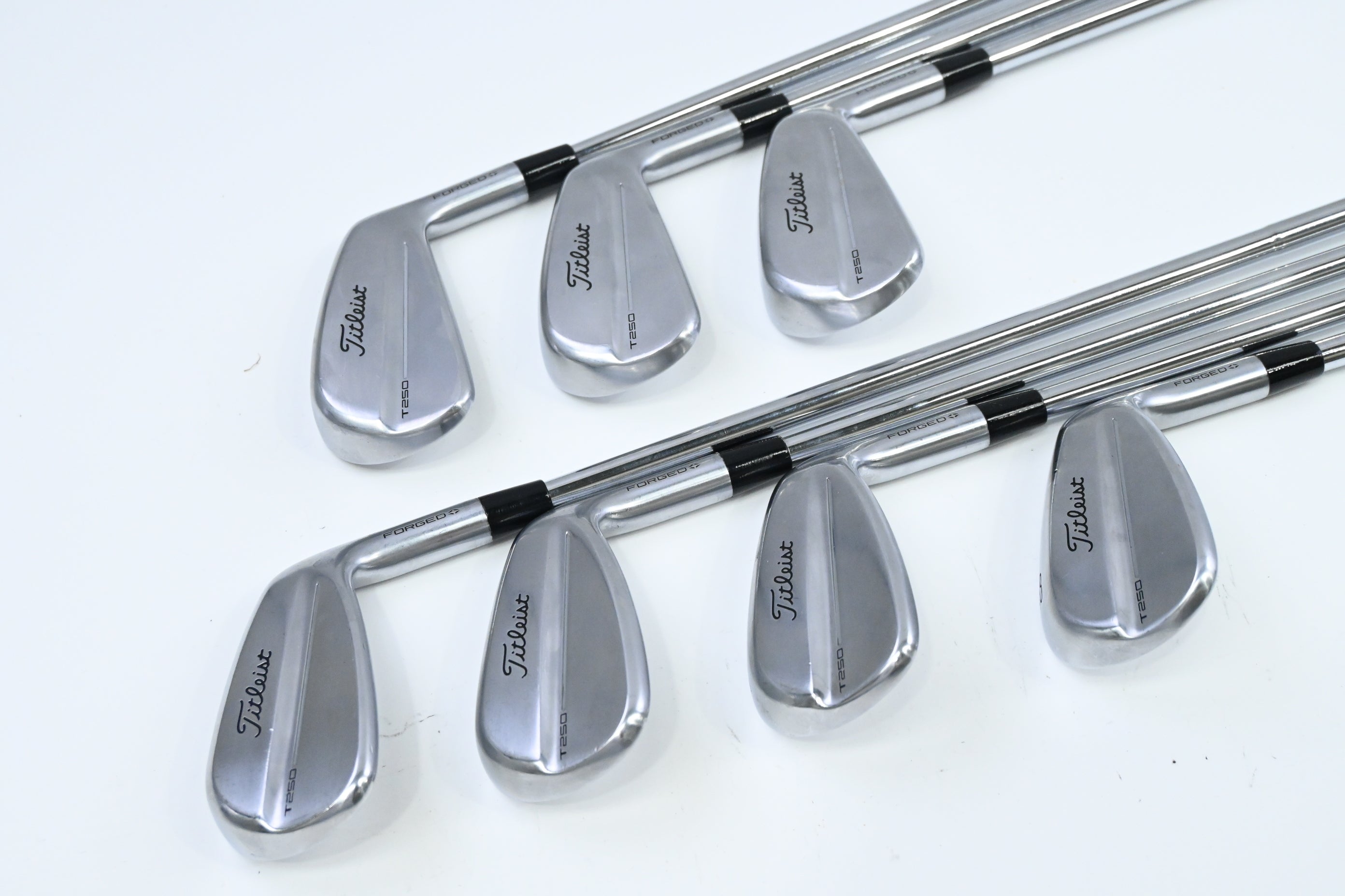 Titleist T250 2025 Irons / 5-PW+48° / Regular Flex AMT White R300 Shafts
