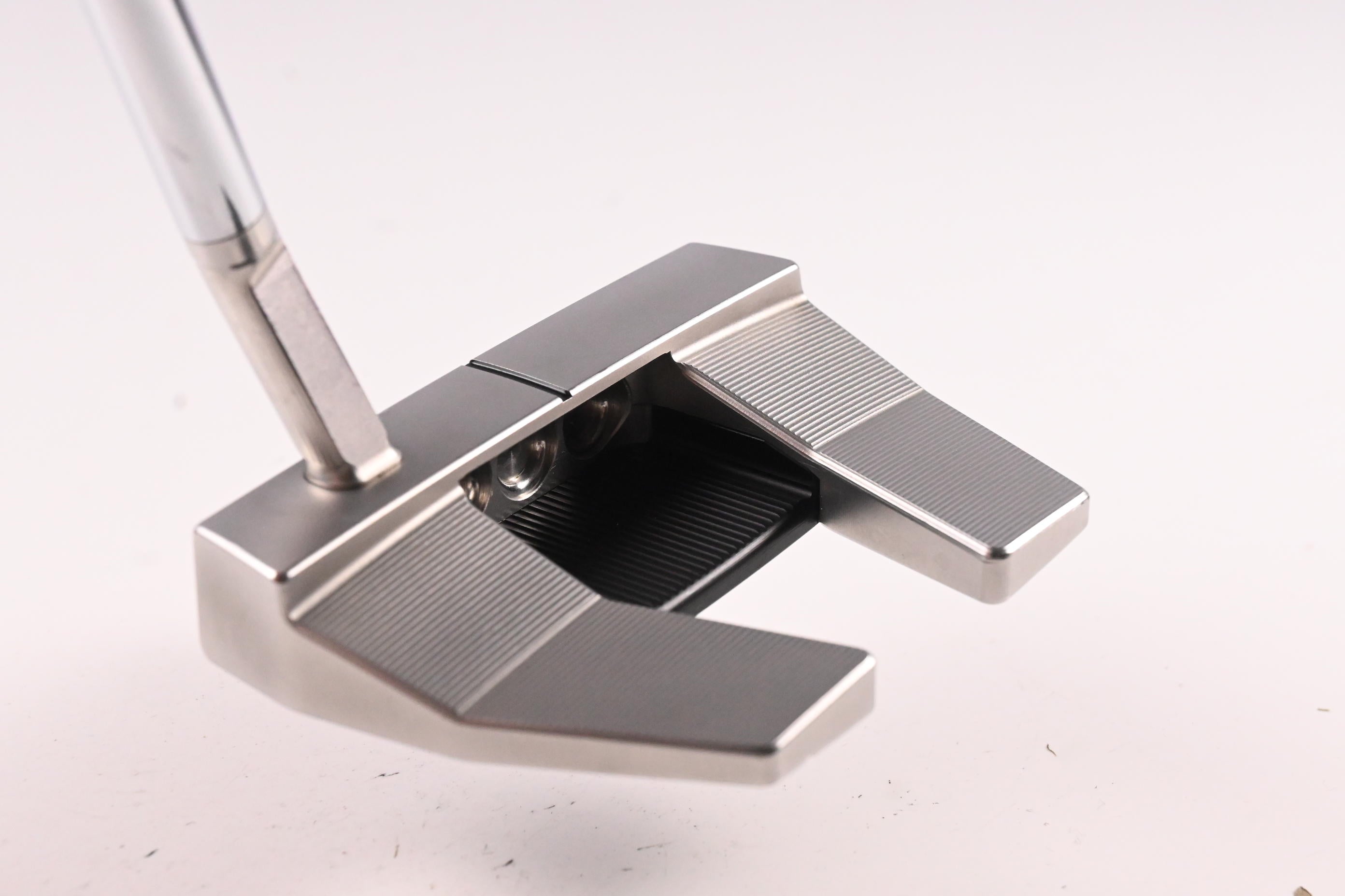 Scotty Cameron 2024 Phantom 5.5 Putter / 34 Inch