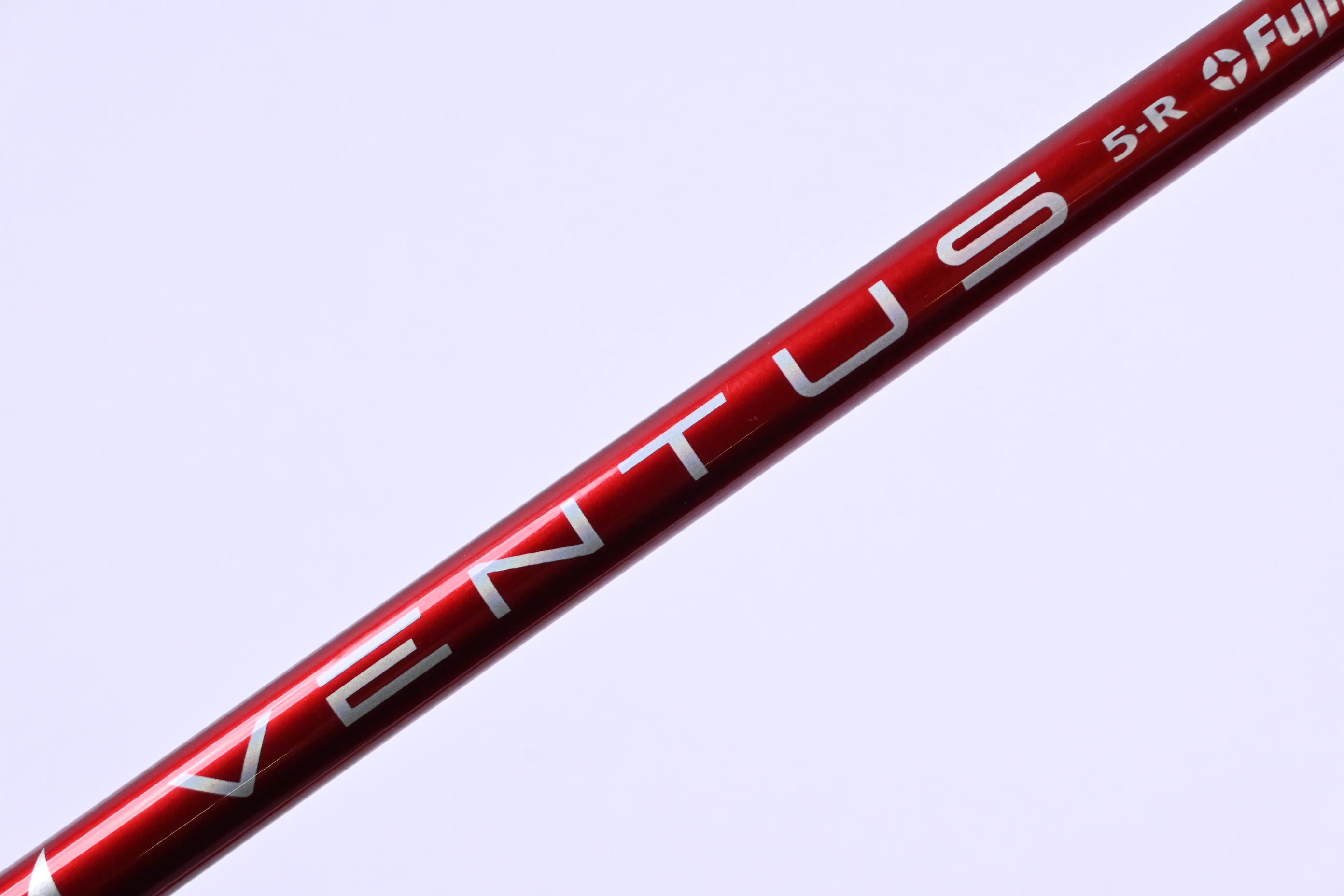 Fujikura Ventus Red 5 Driver Shaft / Regular Flex / Titleist Adapter