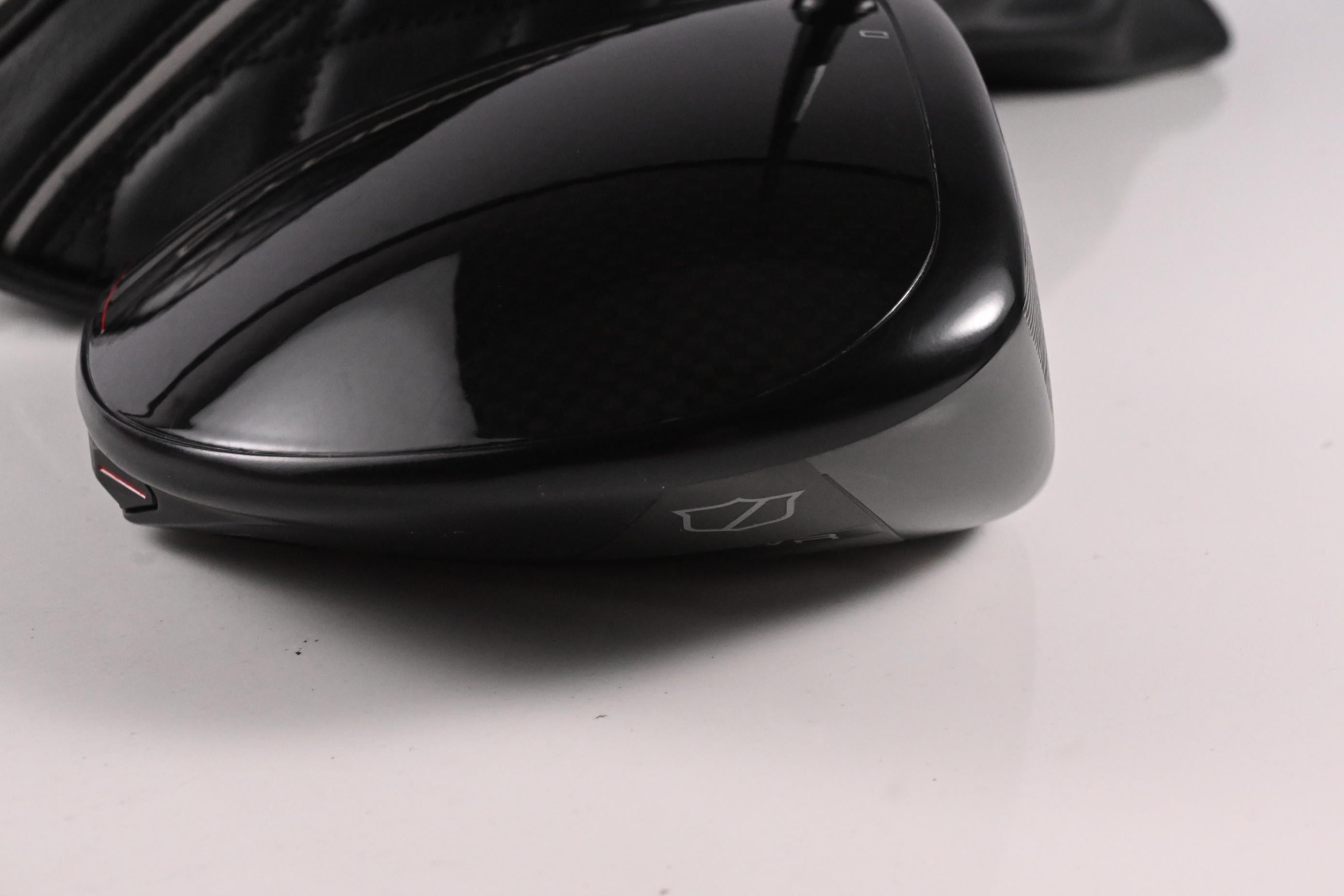 Wilson DYNAPWR Max+ Driver / 10.5 Degree / Stiff Flex Helium Nanocore 5 Shaft