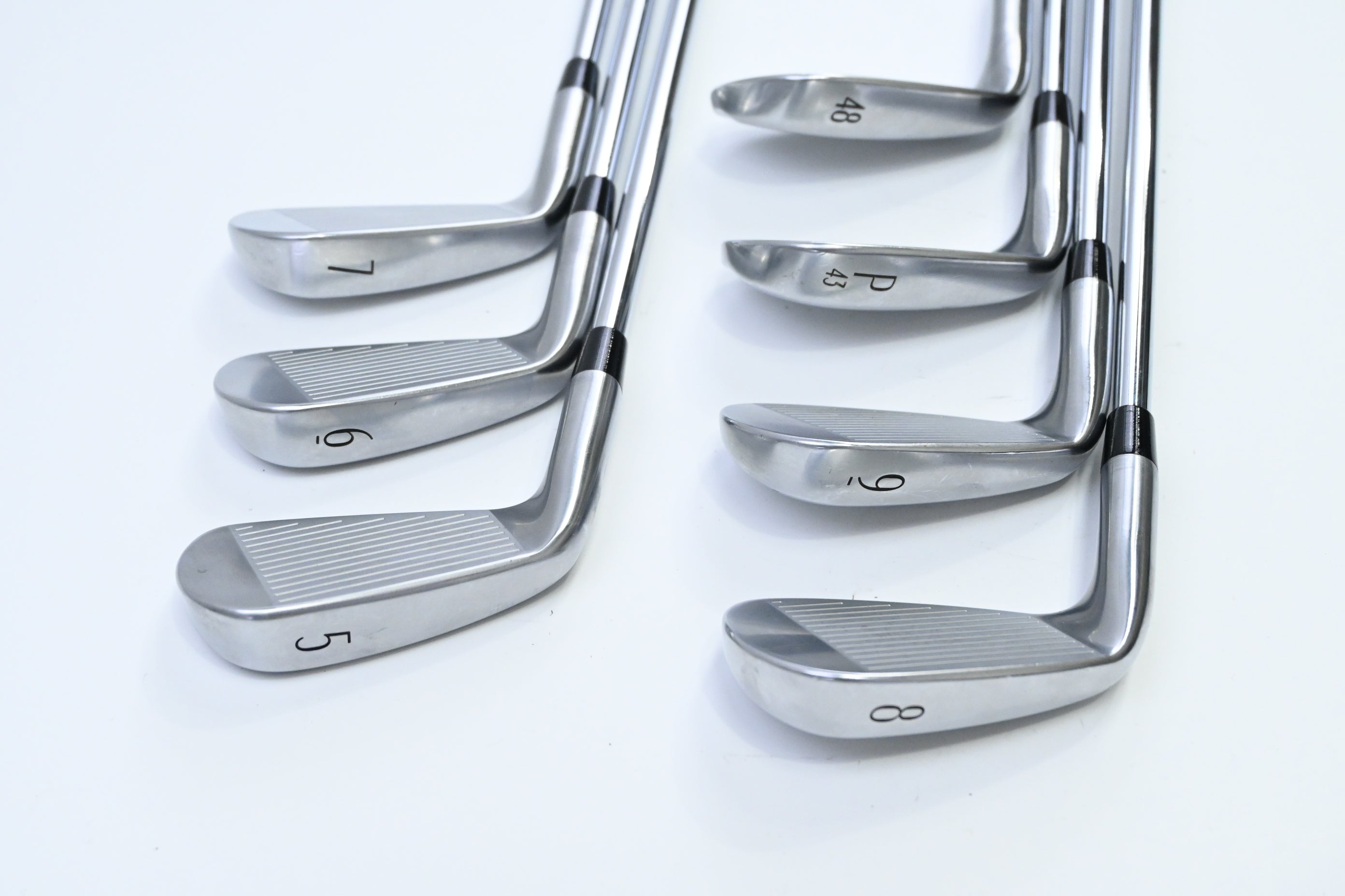 Titleist T250 2025 Irons / 5-PW+48° / Regular Flex AMT White R300 Shafts