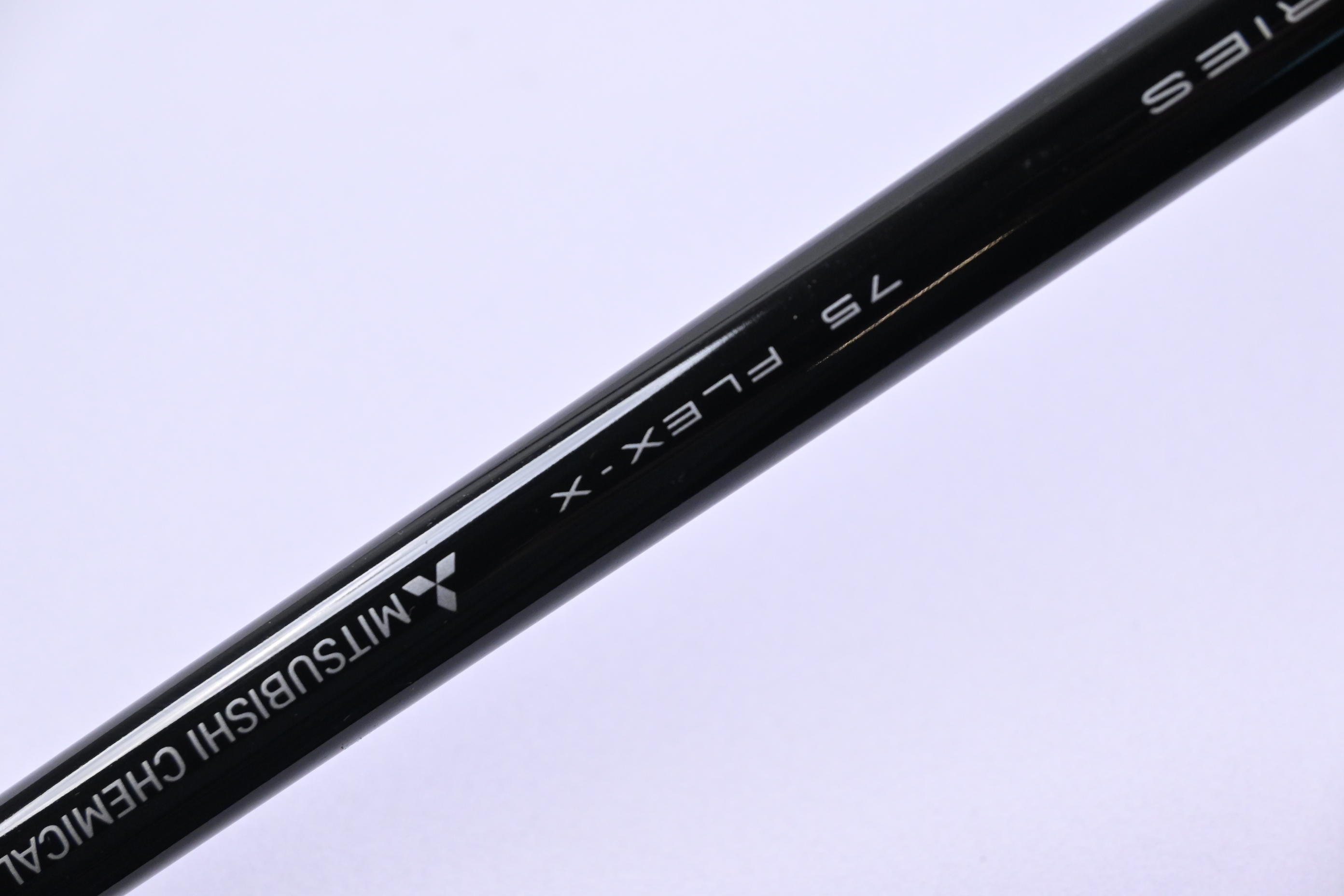 Callaway Apex UW 2025 #3 Hybrid / 19 Degree / X-Flex Tensei AV Raw Blue 75 Shaft