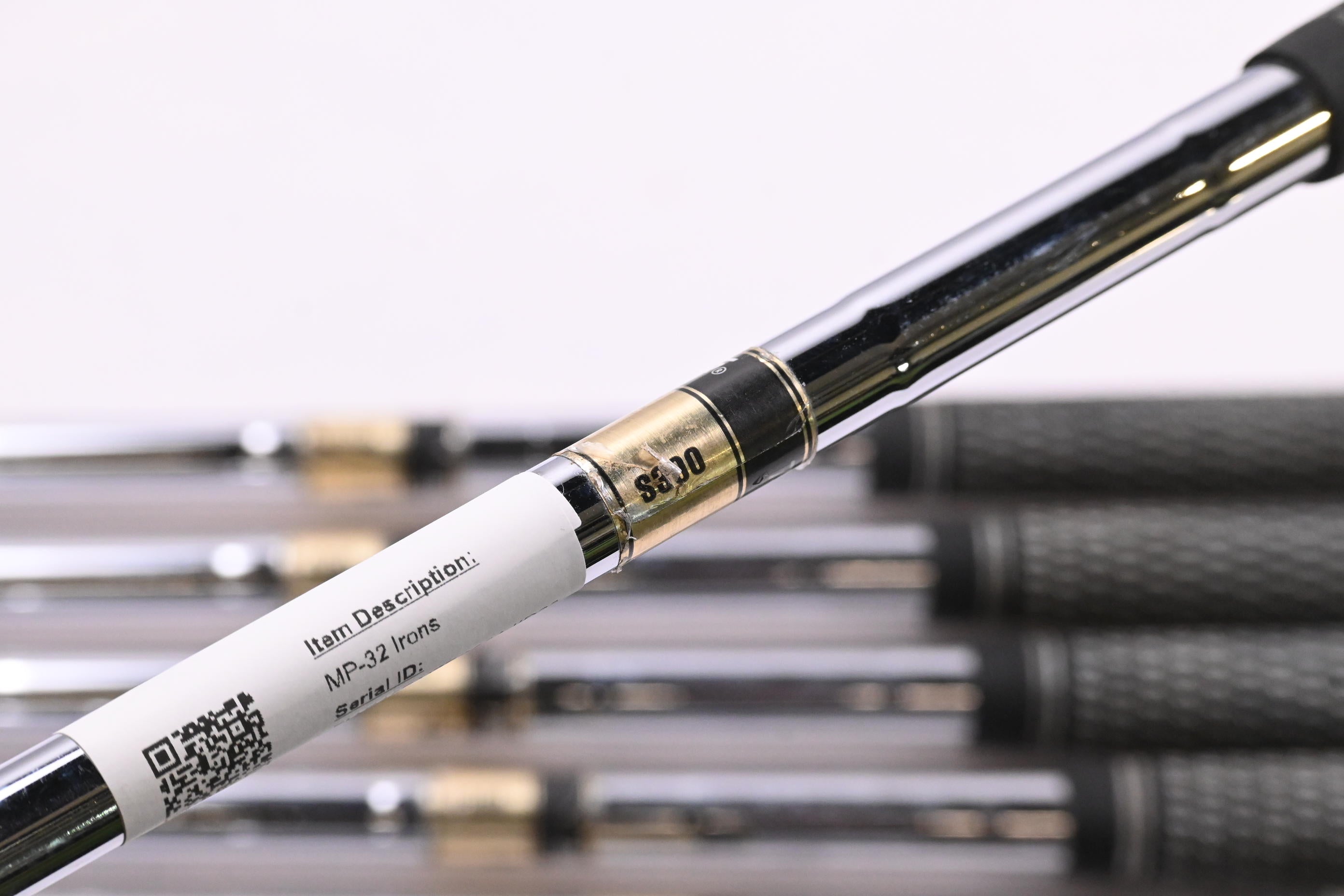 Mizuno MP-32 Irons / 5-PW / Stiff Flex Dynamic Gold S300 Shafts