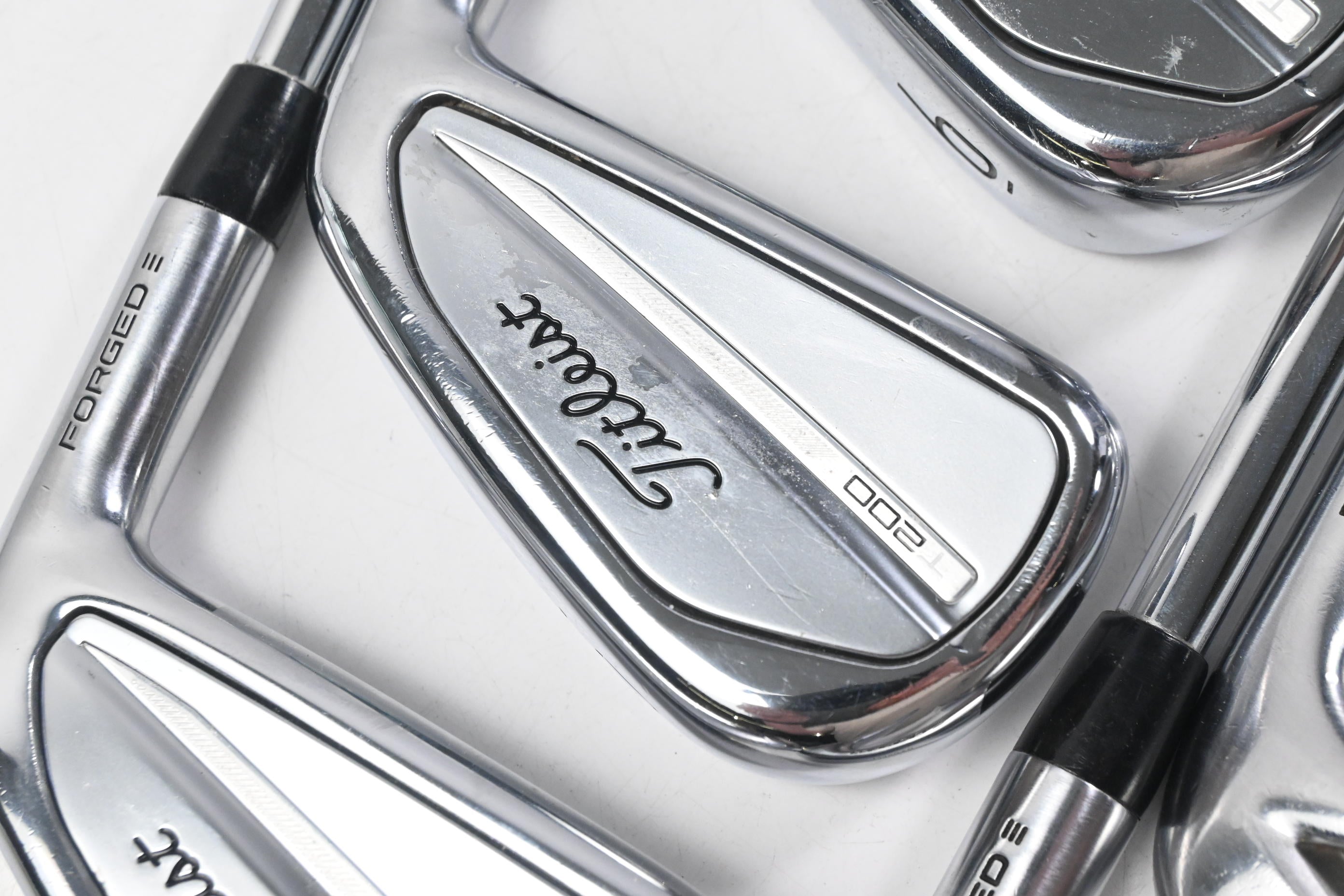 Titleist T200/T150 2023 Combo Irons / 4-PW+GW / Regular Flex AMT Red R300