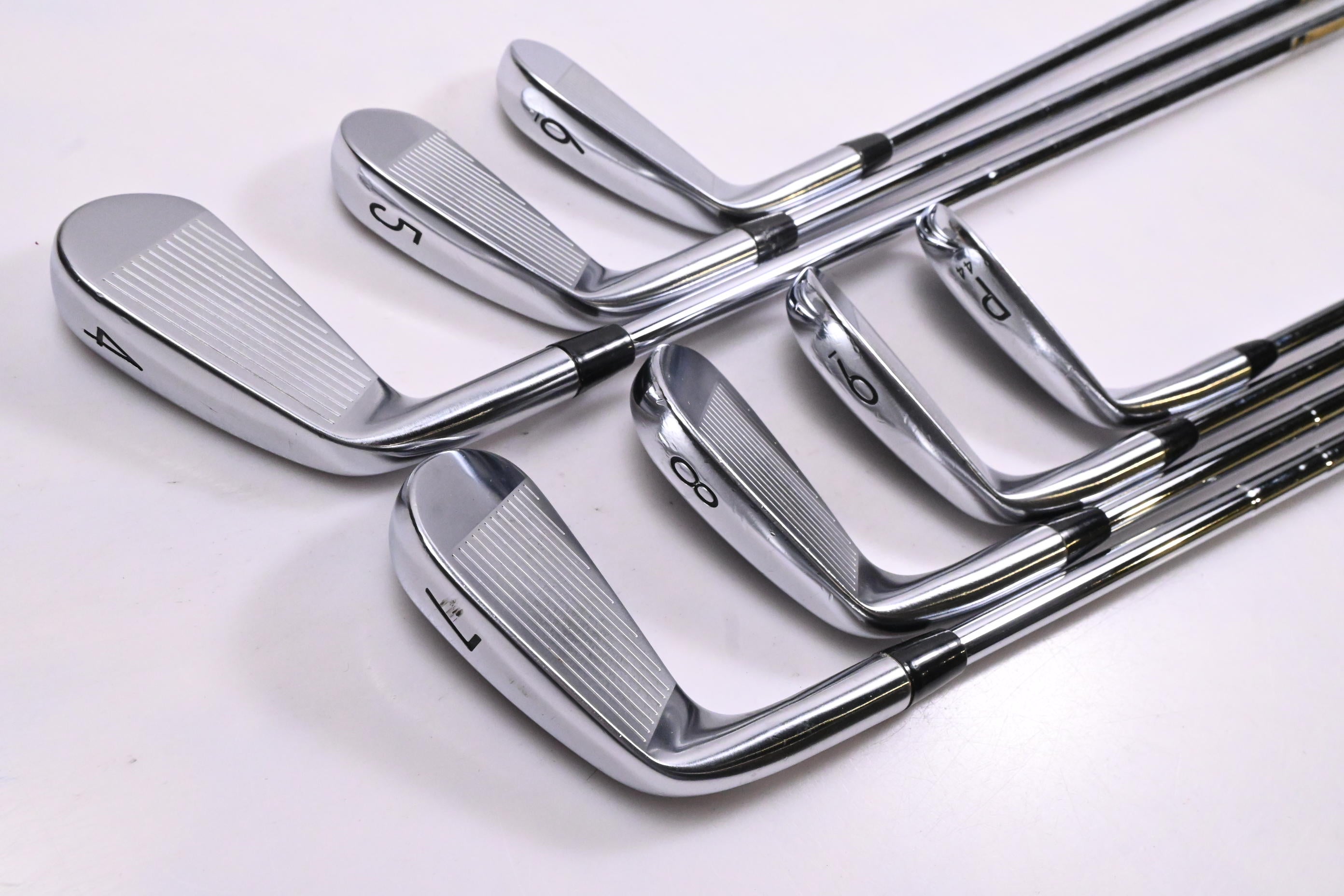 Titleist T100 S 2019 Irons / 4-PW / X-Flex Dynamic Gold X100 Shafts