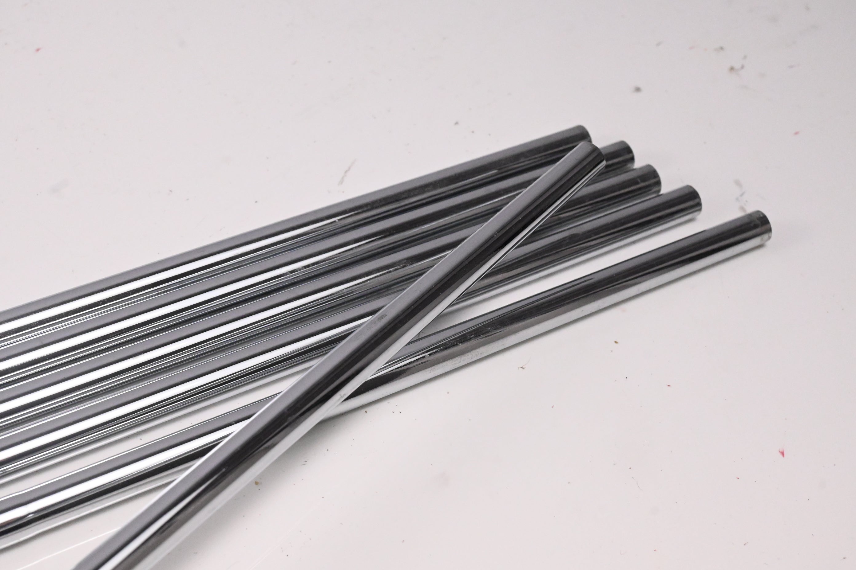 Dynamic Gold SL S300 Shafts / Stiff Flex / Set of 6 / .355" Tip