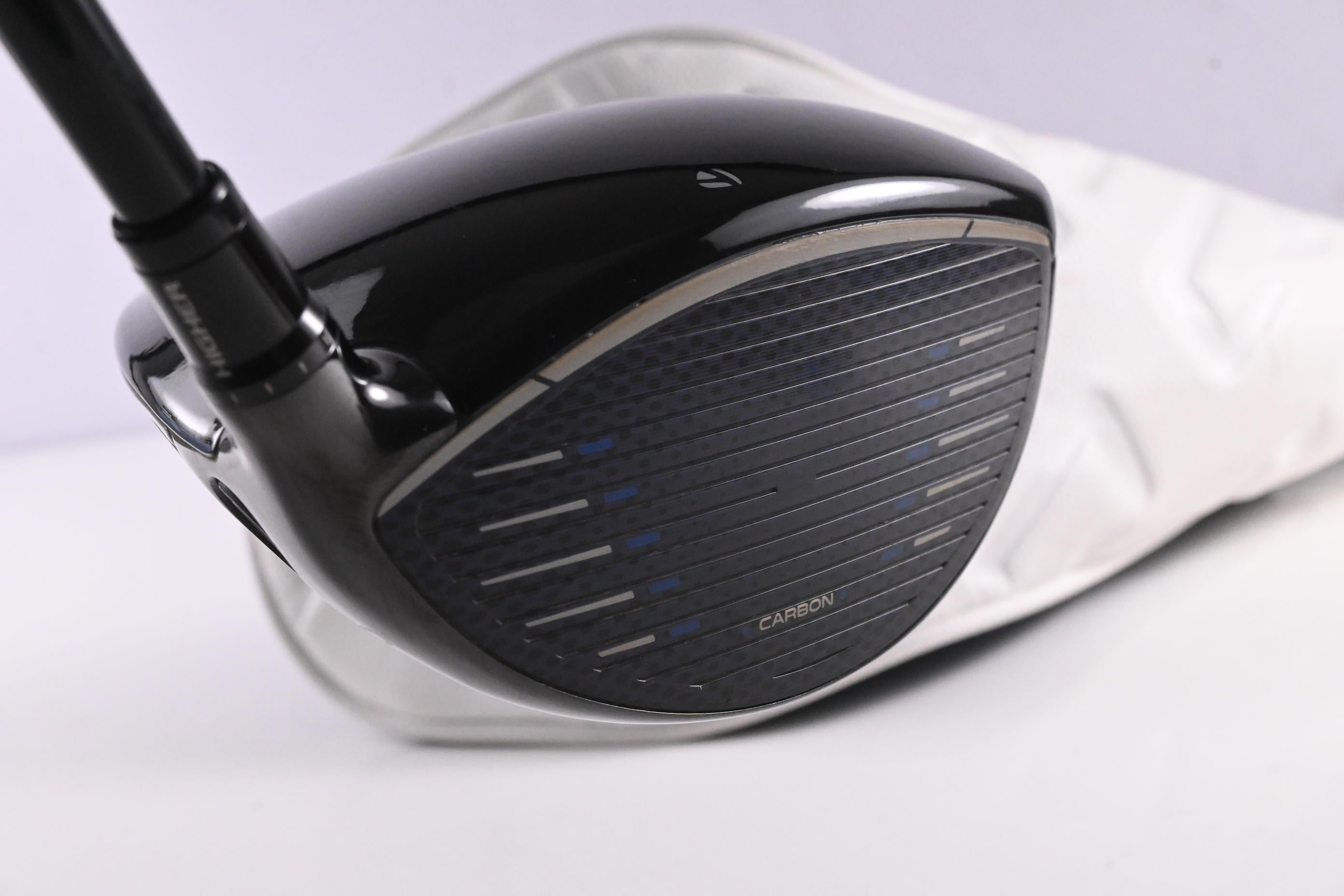 Left hand Taylormade Qi10 Max Driver / 10.5 Degree / Regular Flex Kai'li Red 60