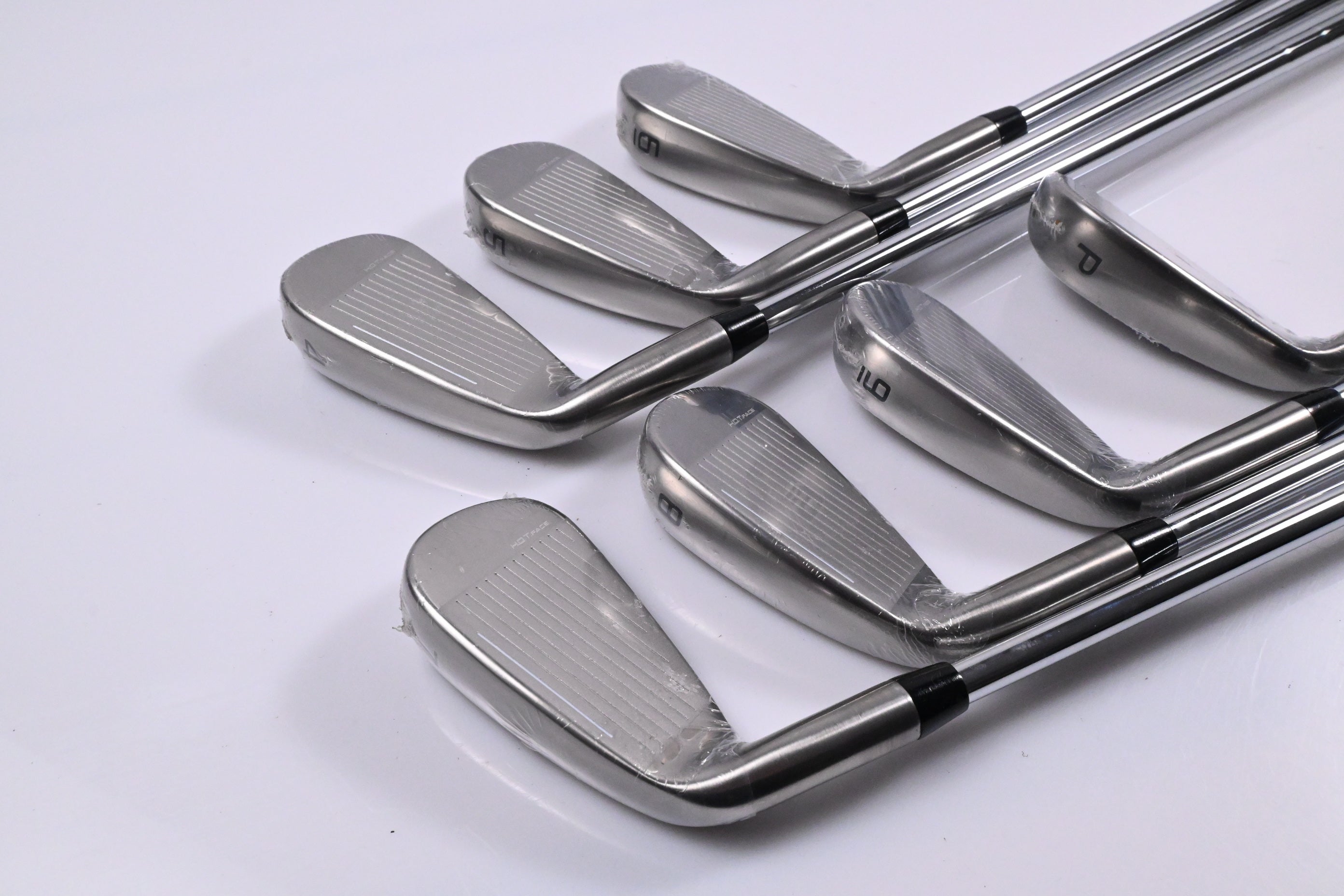 Cobra DS-Adapt Irons / 4-PW / Regular Flex KBS Tour Lite Shafts