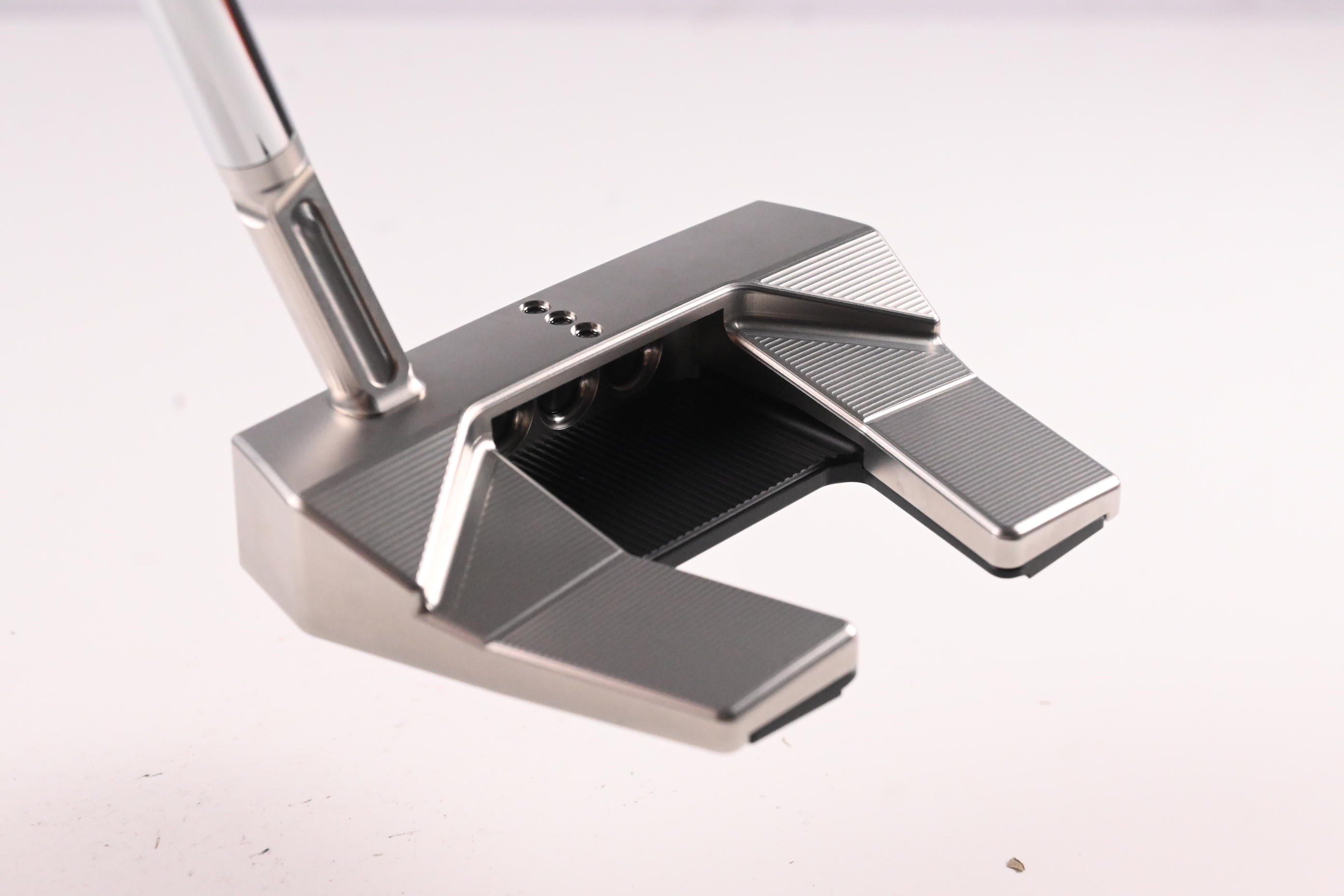 Scotty Cameron 2024 Phantom 5.5 Putter / 34 Inch