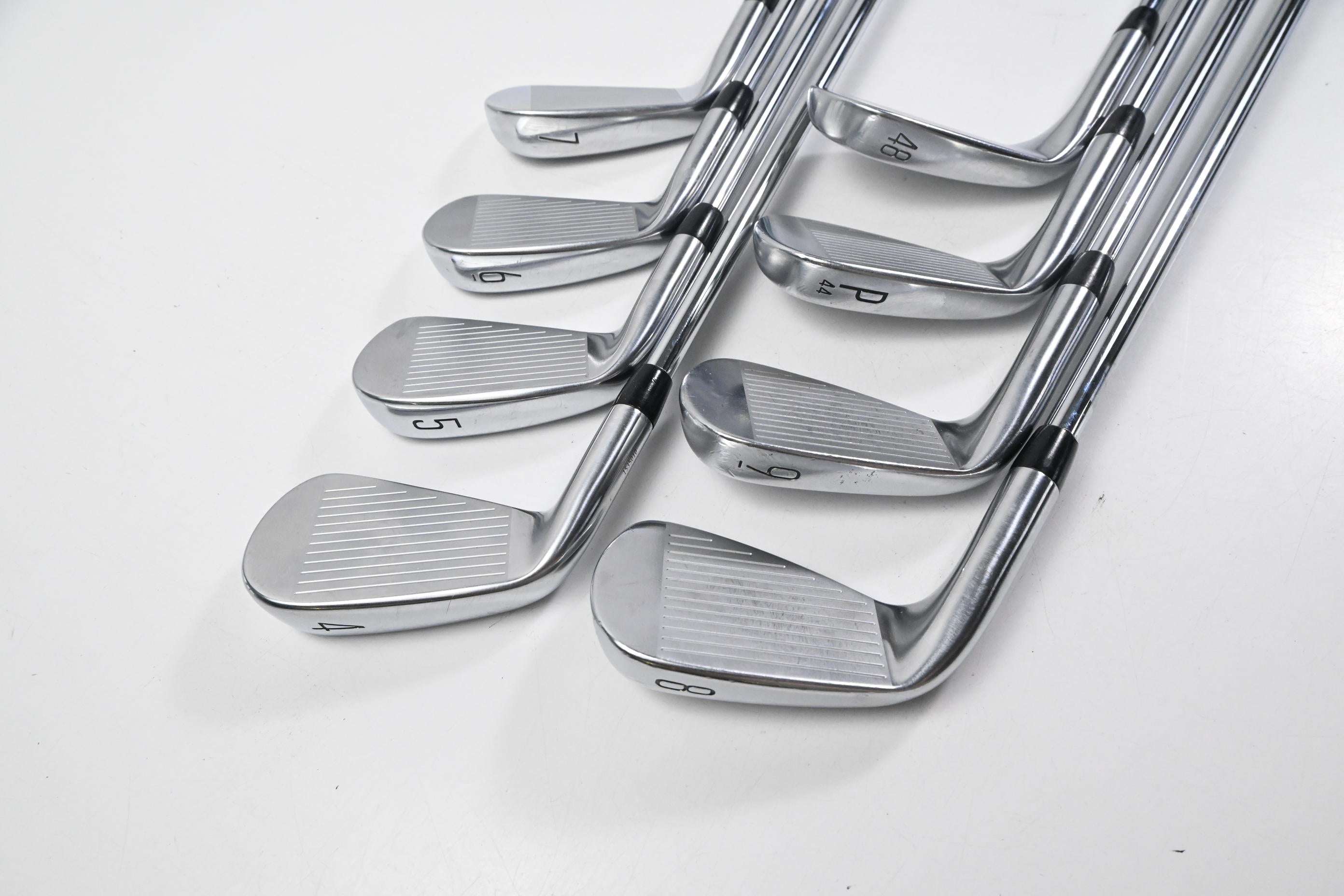 Titleist T200/T150 2023 Combo Irons / 4-PW+GW / Regular Flex AMT Red R300