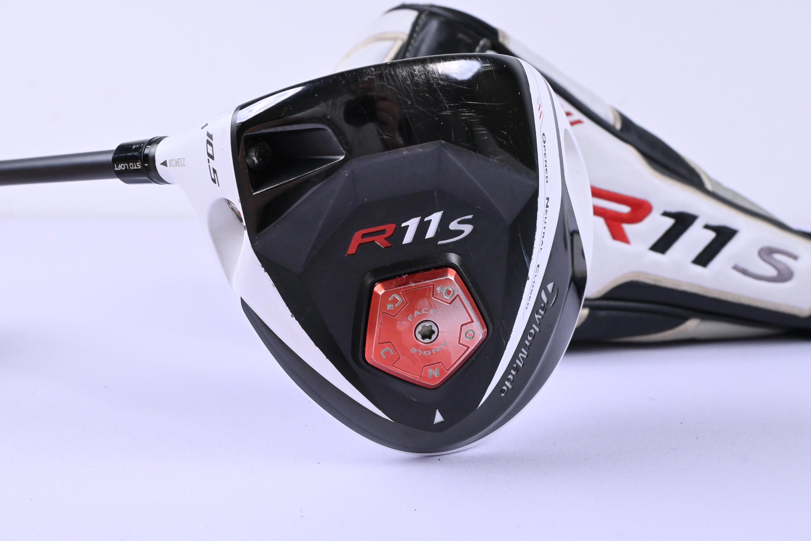 Left Hand Taylormade R11S Driver / 10.5 Degree / Stiff Flex RIP Phenom 70 Shaft
