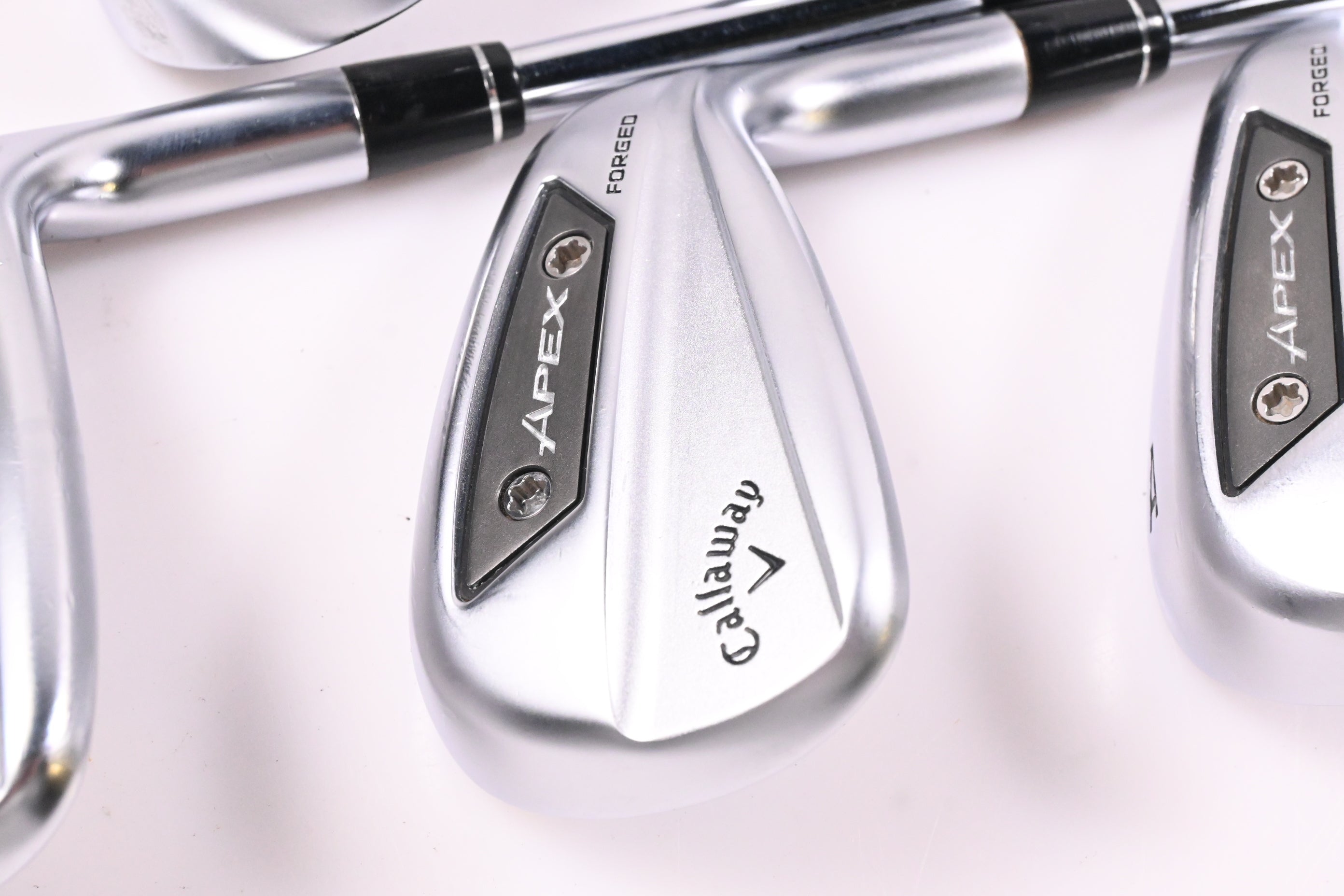Callaway Apex Ai200 Irons / 7-PW+GW / Regular Flex Dynamic Gold Mid 100 R300
