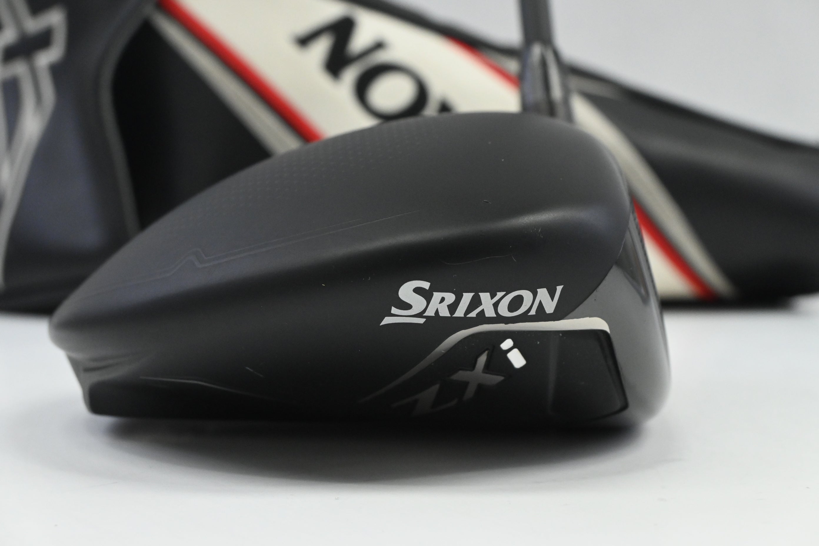 Srixon ZXi LS Driver / 10.5 Degree / X-Flex HZRDUS Gen5 Black 70 Shaft