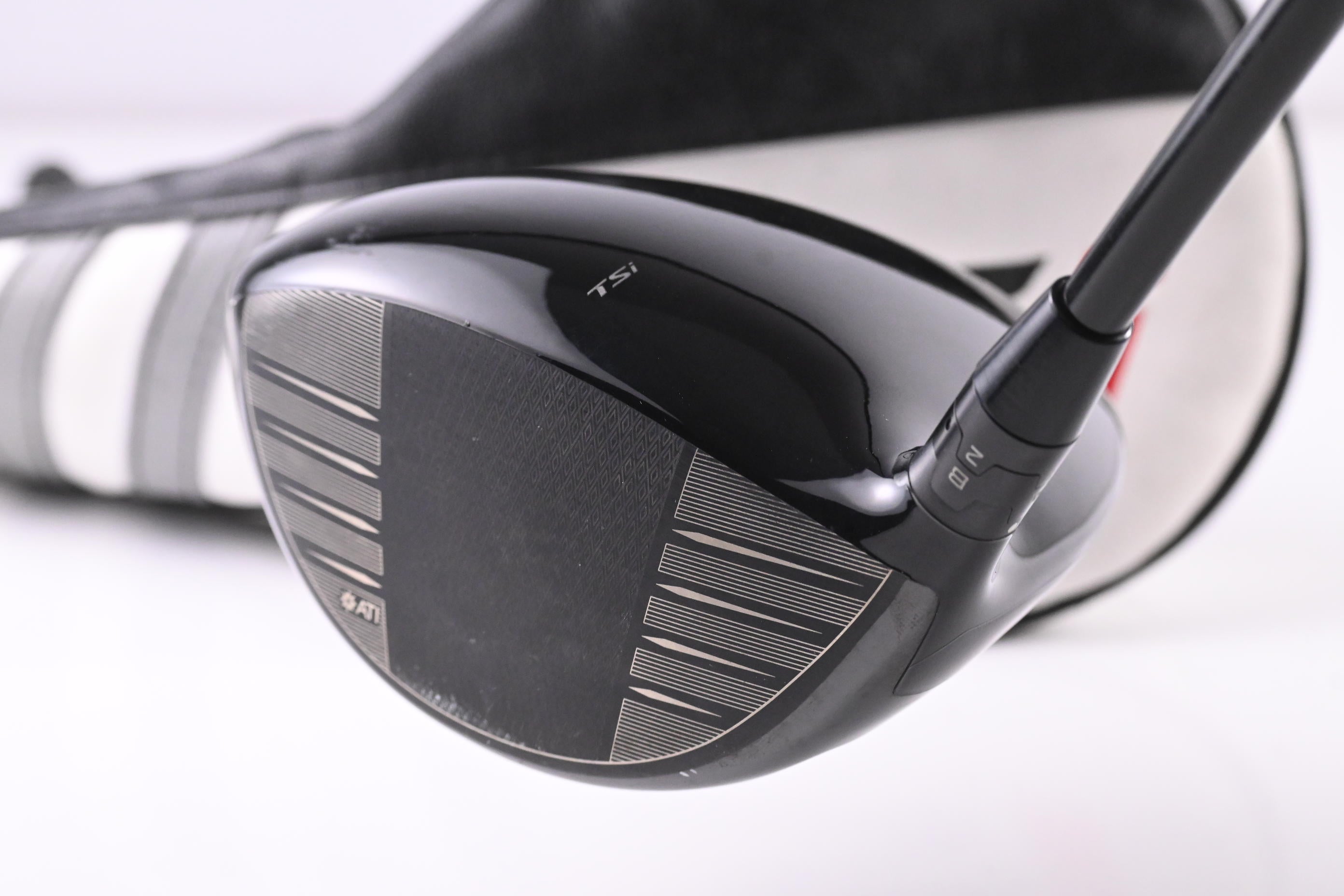 Titleist TSi2 Driver / 10 Degree / Regular Flex Tensei AV RAW Blue 55 w/ SFW