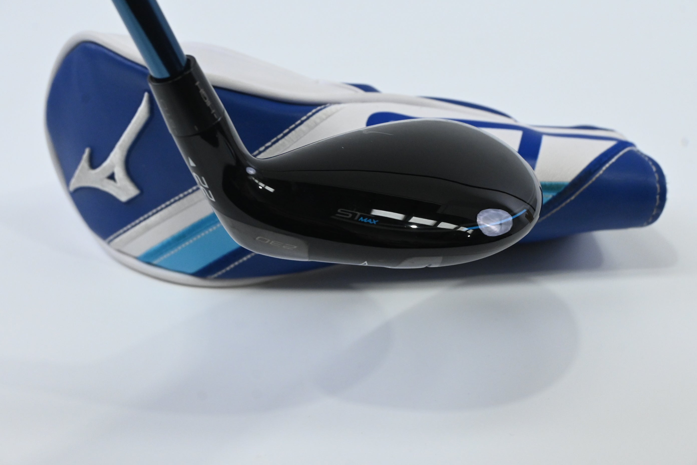 Mizuno ST-Max 230 #4 Hybrid / 22 Degree / Stiff Flex UST Lin-Q 75 Shaft