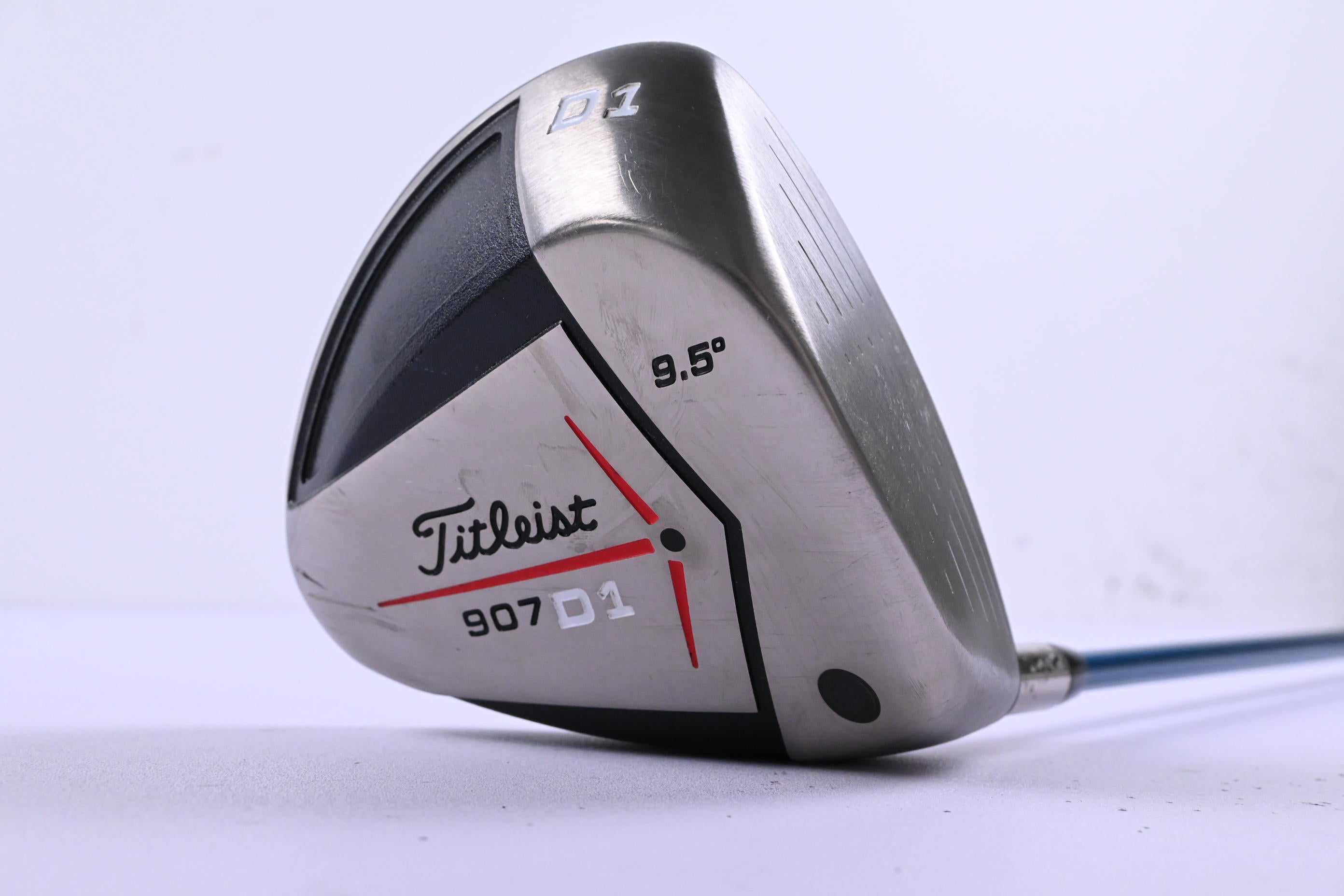 Titleist 907 D1 Driver / 9.5 Degree / Stiff Flex Aldila VS Proto 65 Shaft
