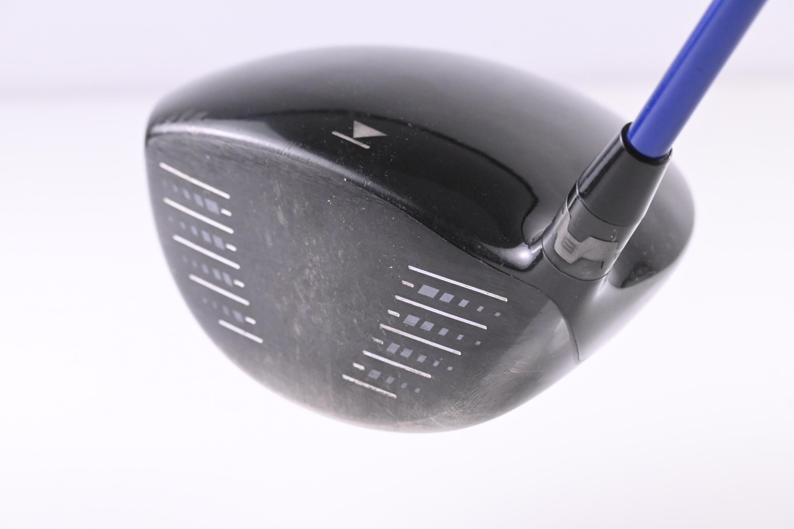 Titleist 913 D2 Driver / 9.5 Degree / Stiff Flex Graphite Design Tour AD YS-6