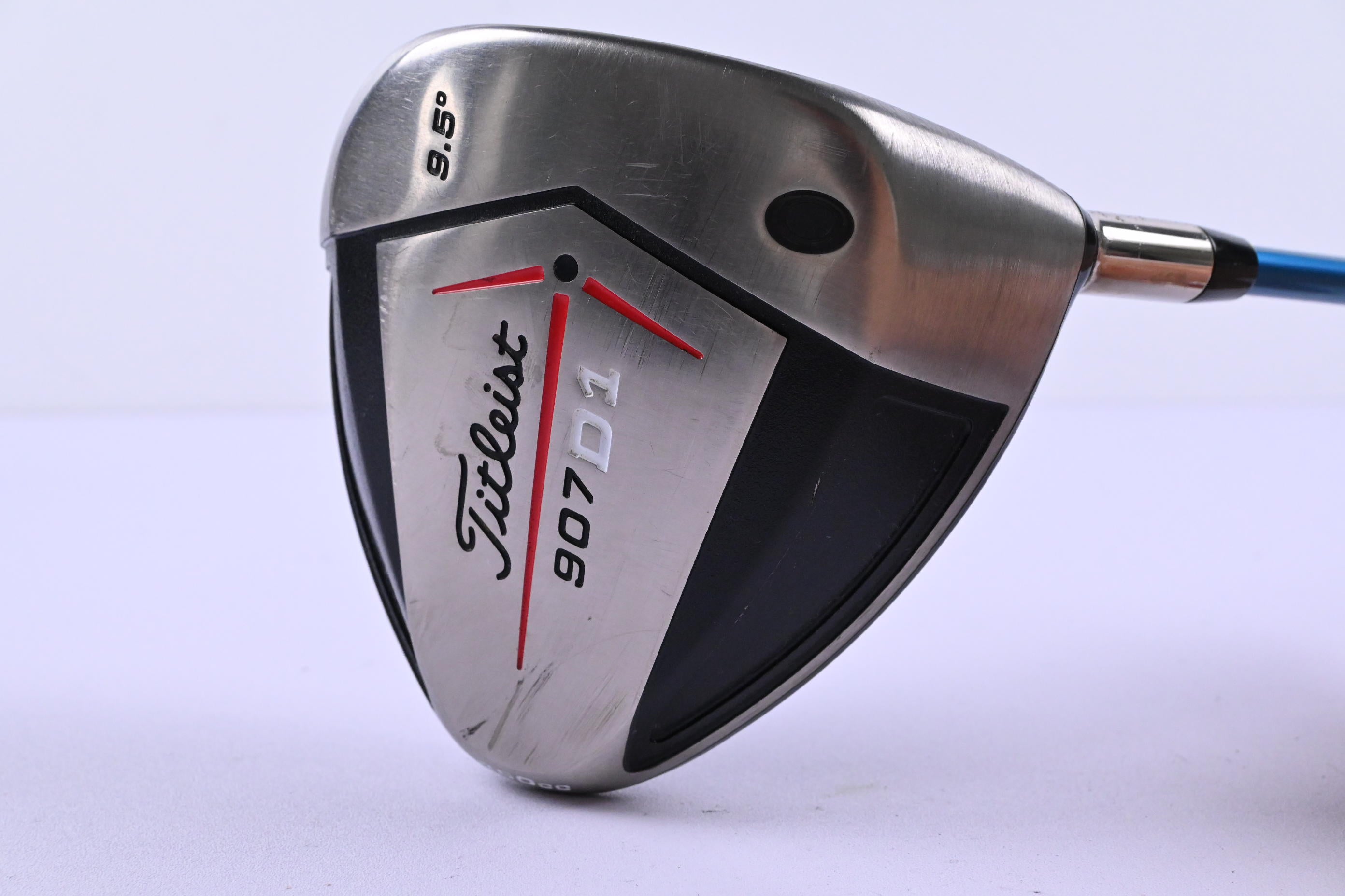 Titleist 907 D1 Driver / 9.5 Degree / Stiff Flex Aldila VS Proto 65 Shaft