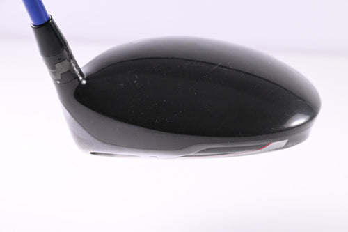 Titleist 913 D2 Driver / 9.5 Degree / Stiff Flex Graphite Design Tour AD YS-6