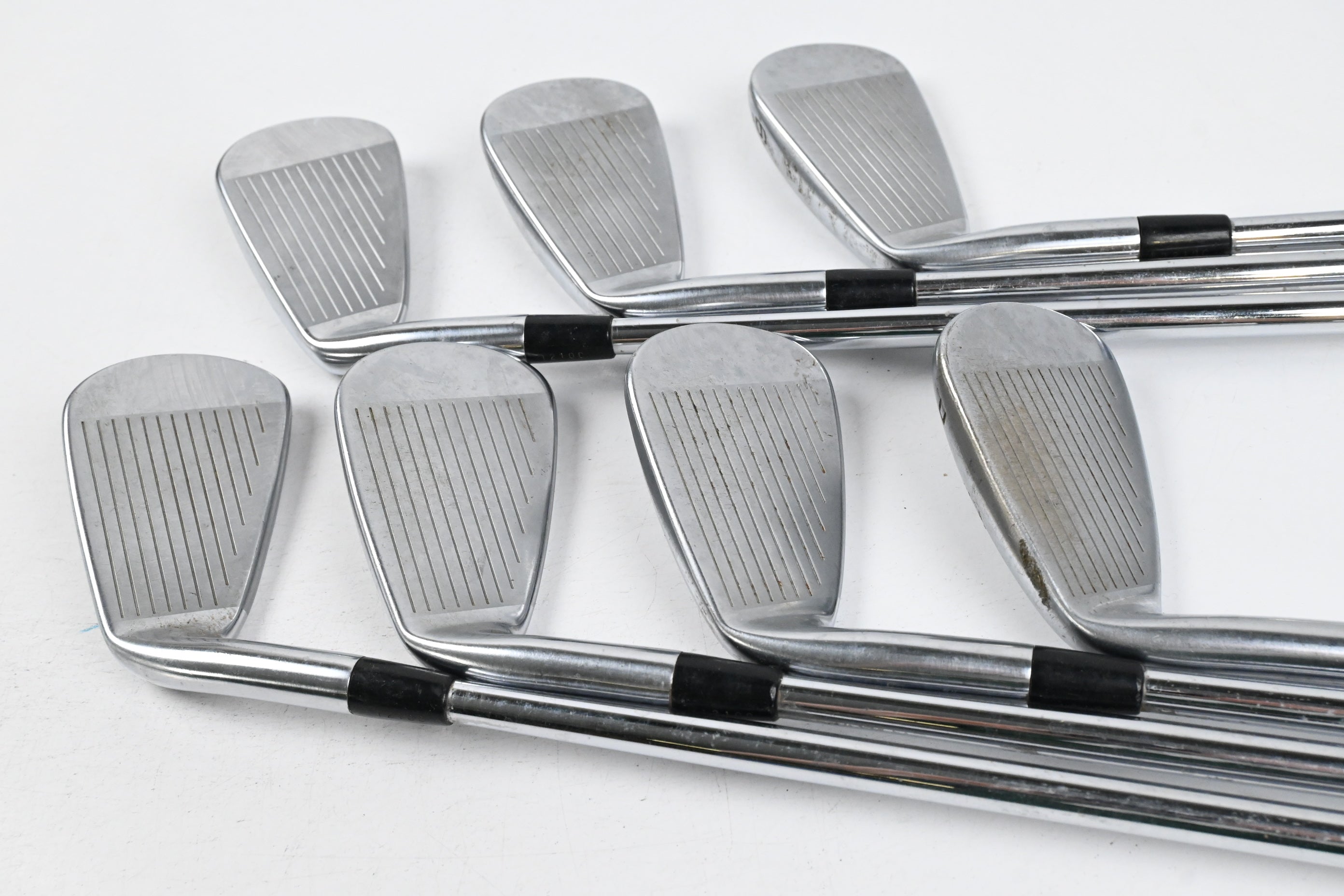 Mizuno JPX 800 Irons / 4-PW / Regular Flex Dynamic Gold SL Shafts